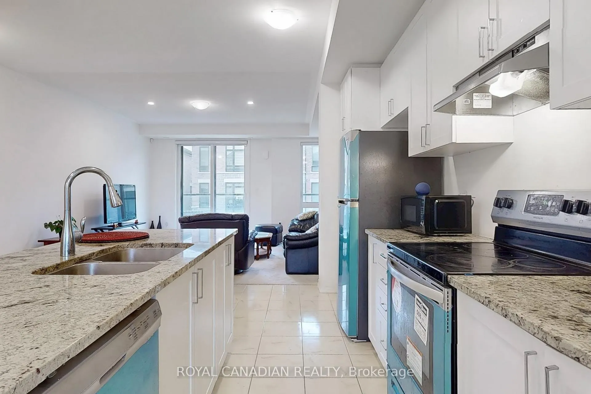 Photo 12 of Unit 56, 1433 Coral Springs Path, Oshawa, Taunton — HOMEH