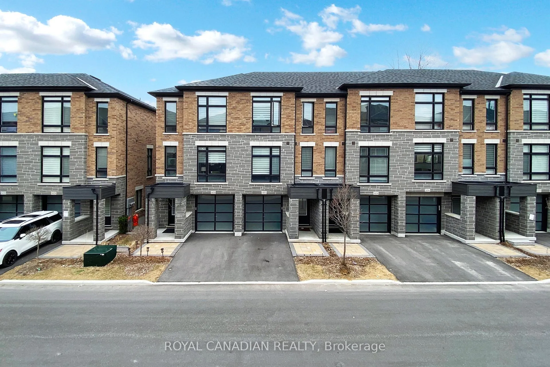 Photo 39 of Unit 56, 1433 Coral Springs Path, Oshawa, Taunton — HOMEH