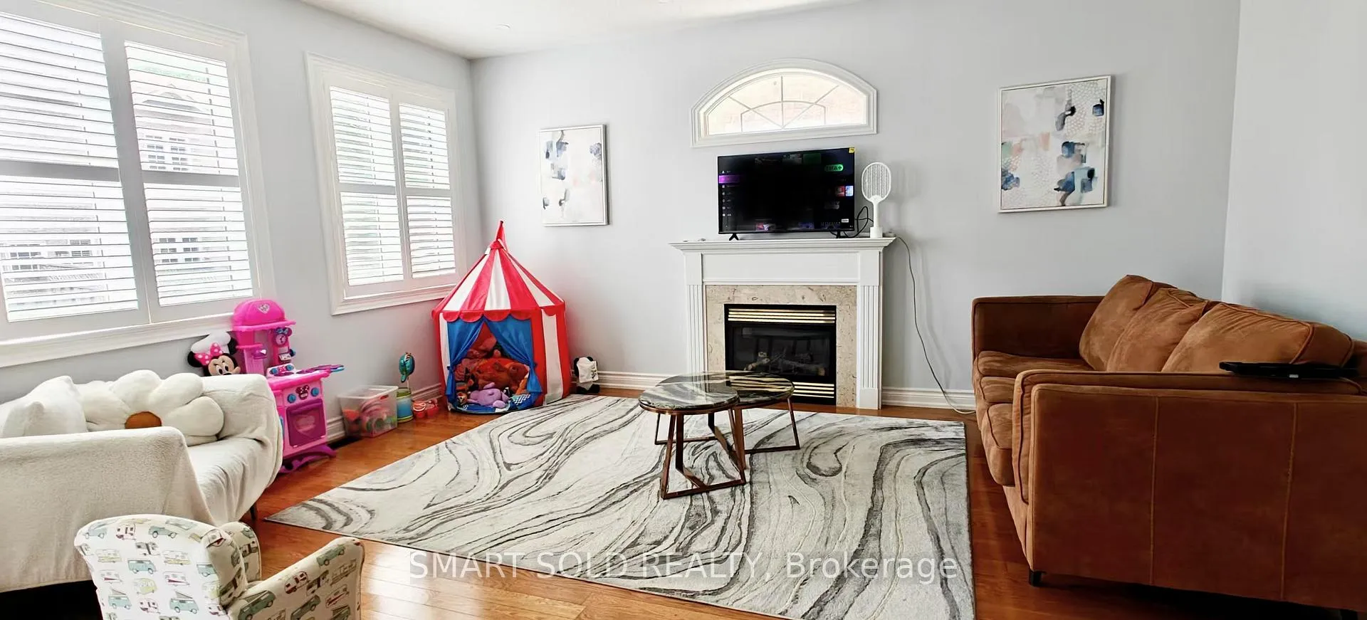 Photo 6 of 111 Park Place Drive, Markham, Greensborough — HOMEH