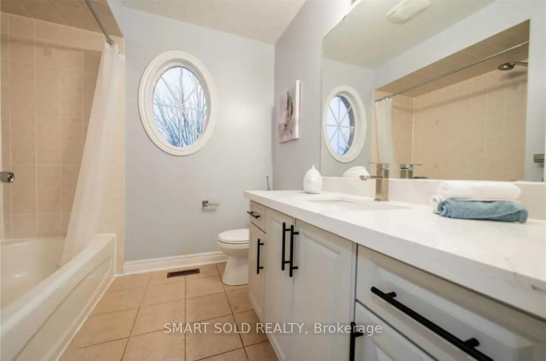 Photo 14 of 111 Park Place Drive, Markham, Greensborough — HOMEH
