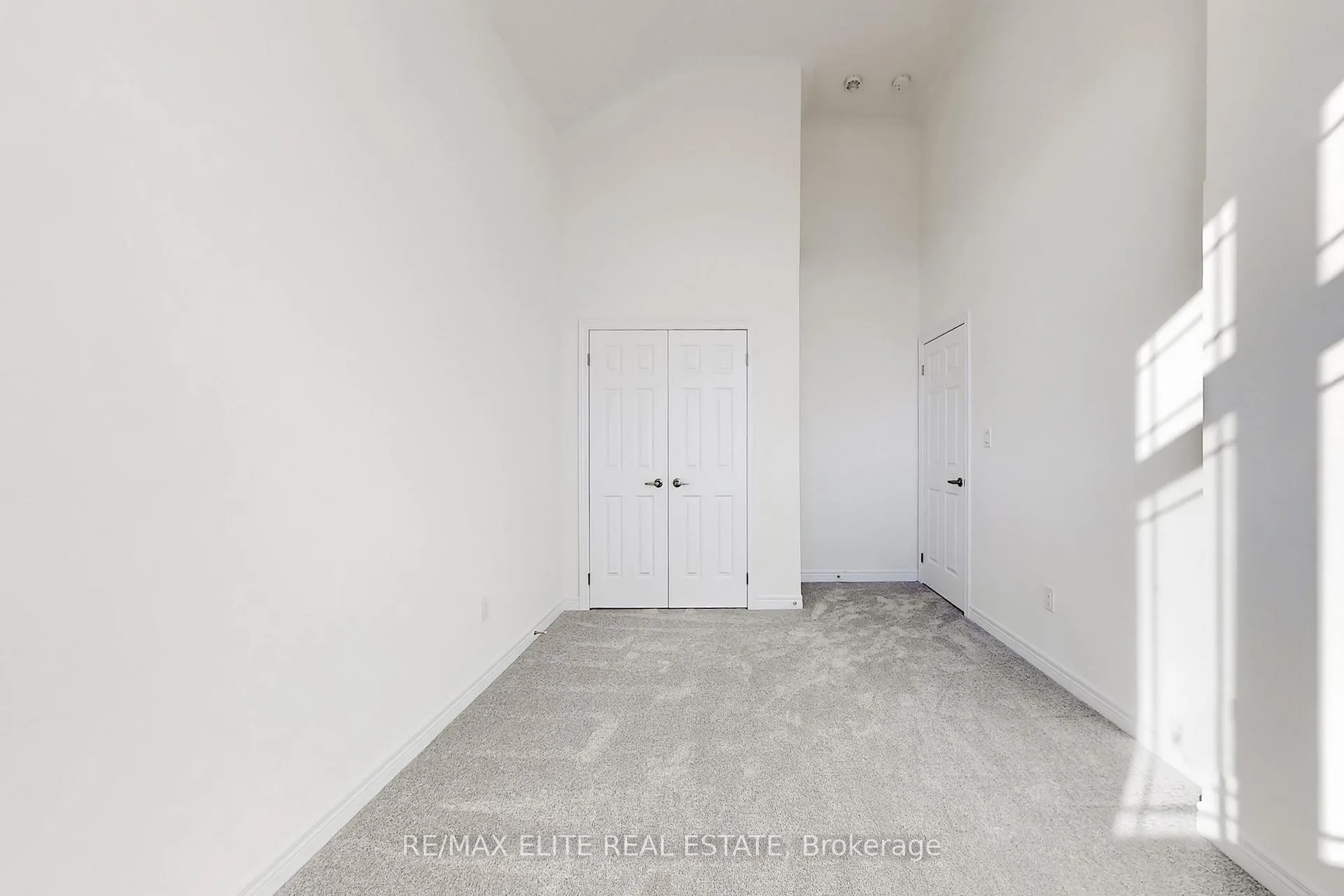 Photo 21 of 1012 Crowsnest Hollow, Pickering, Rural Pickering — HOMEH