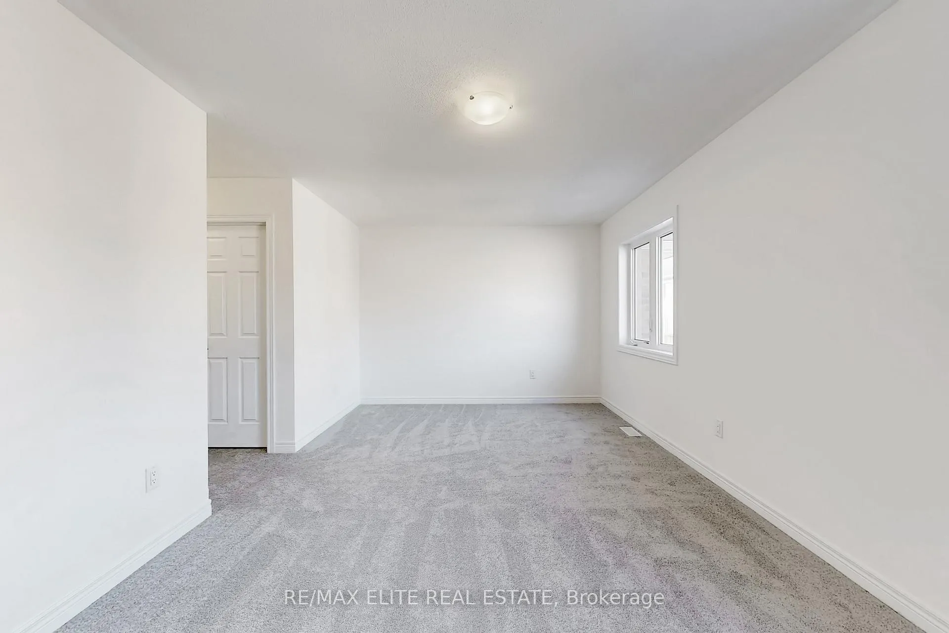 Photo 27 of 1012 Crowsnest Hollow, Pickering, Rural Pickering — HOMEH