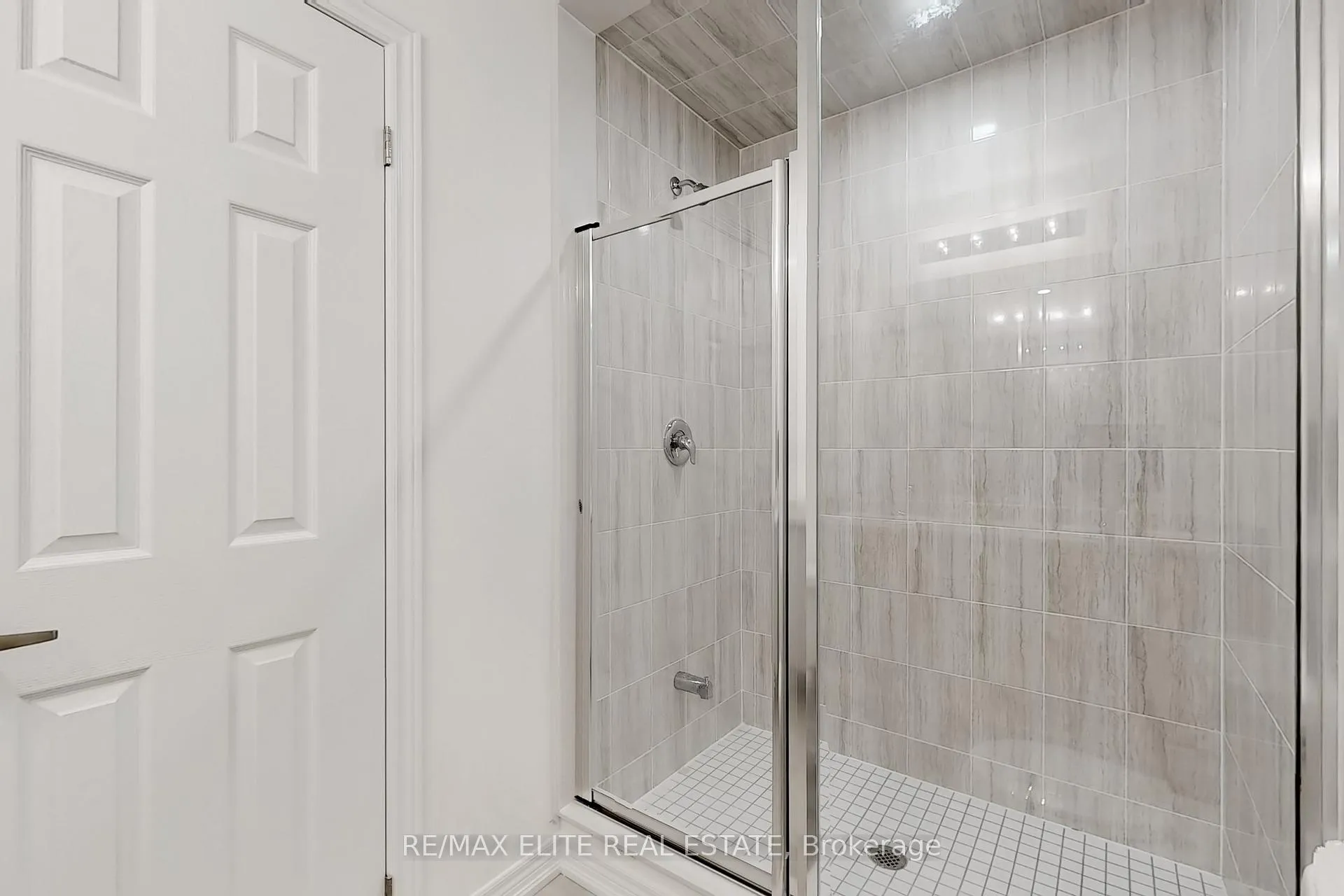 Photo 30 of 1012 Crowsnest Hollow, Pickering, Rural Pickering — HOMEH