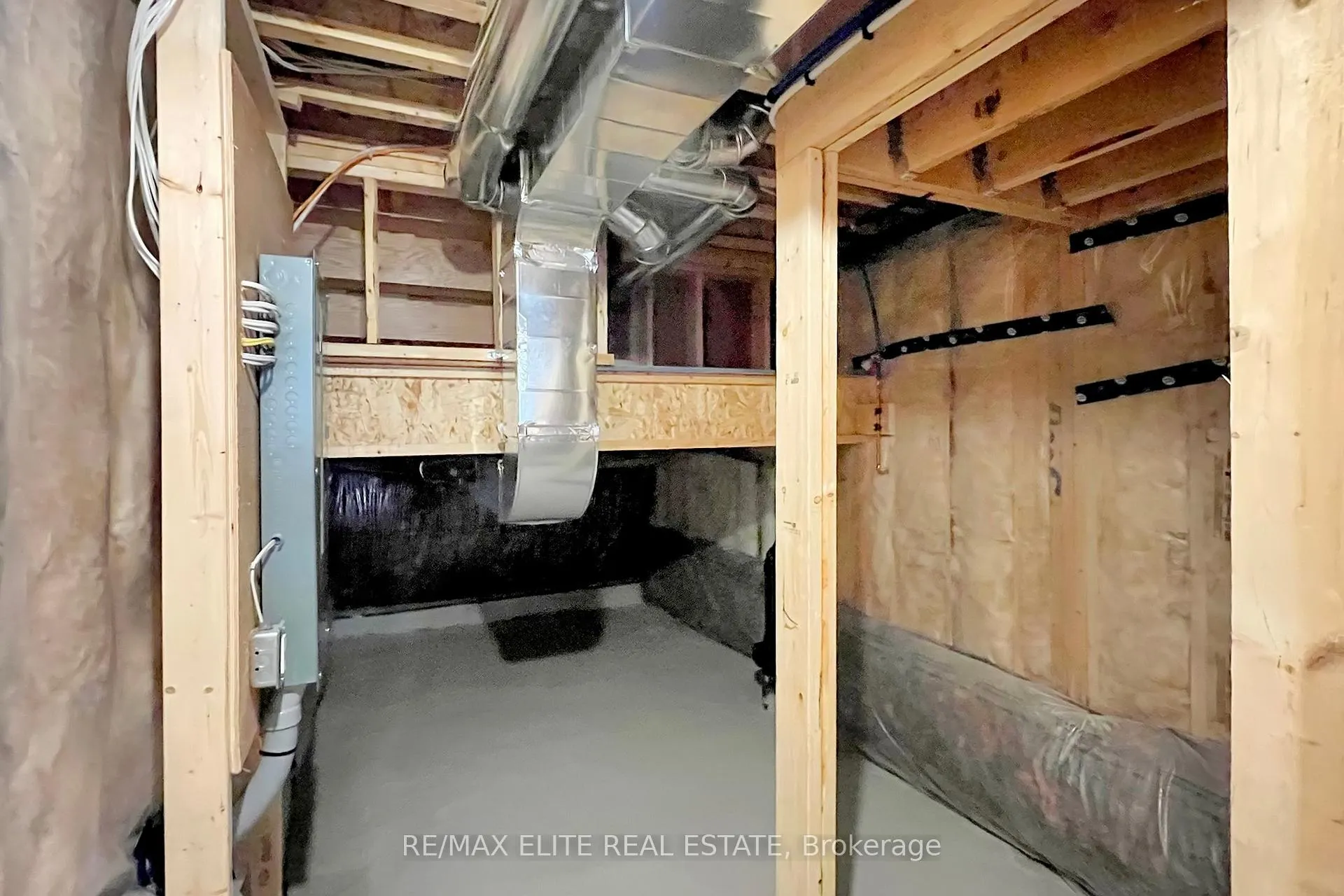 Photo 41 of 1012 Crowsnest Hollow, Pickering, Rural Pickering — HOMEH
