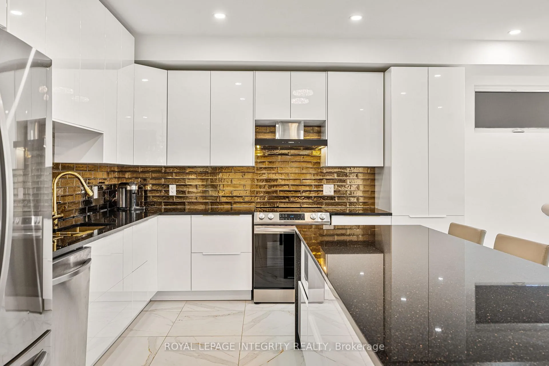 Photo 6 of 266 Currell Avenue, Ottawa, Westboro/Hampton Park — HOMEH