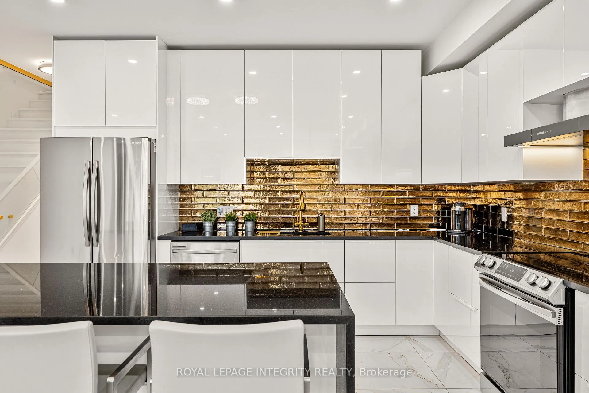 Photo 9 of 266 Currell Avenue, Ottawa, Westboro/Hampton Park — HOMEH