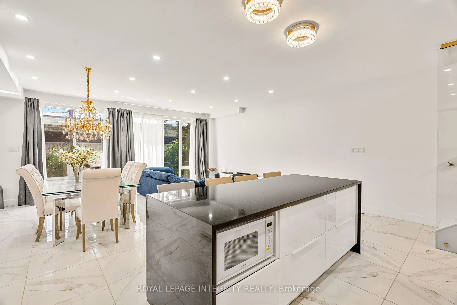 Photo 11 of 266 Currell Avenue, Ottawa, Westboro/Hampton Park — HOMEH