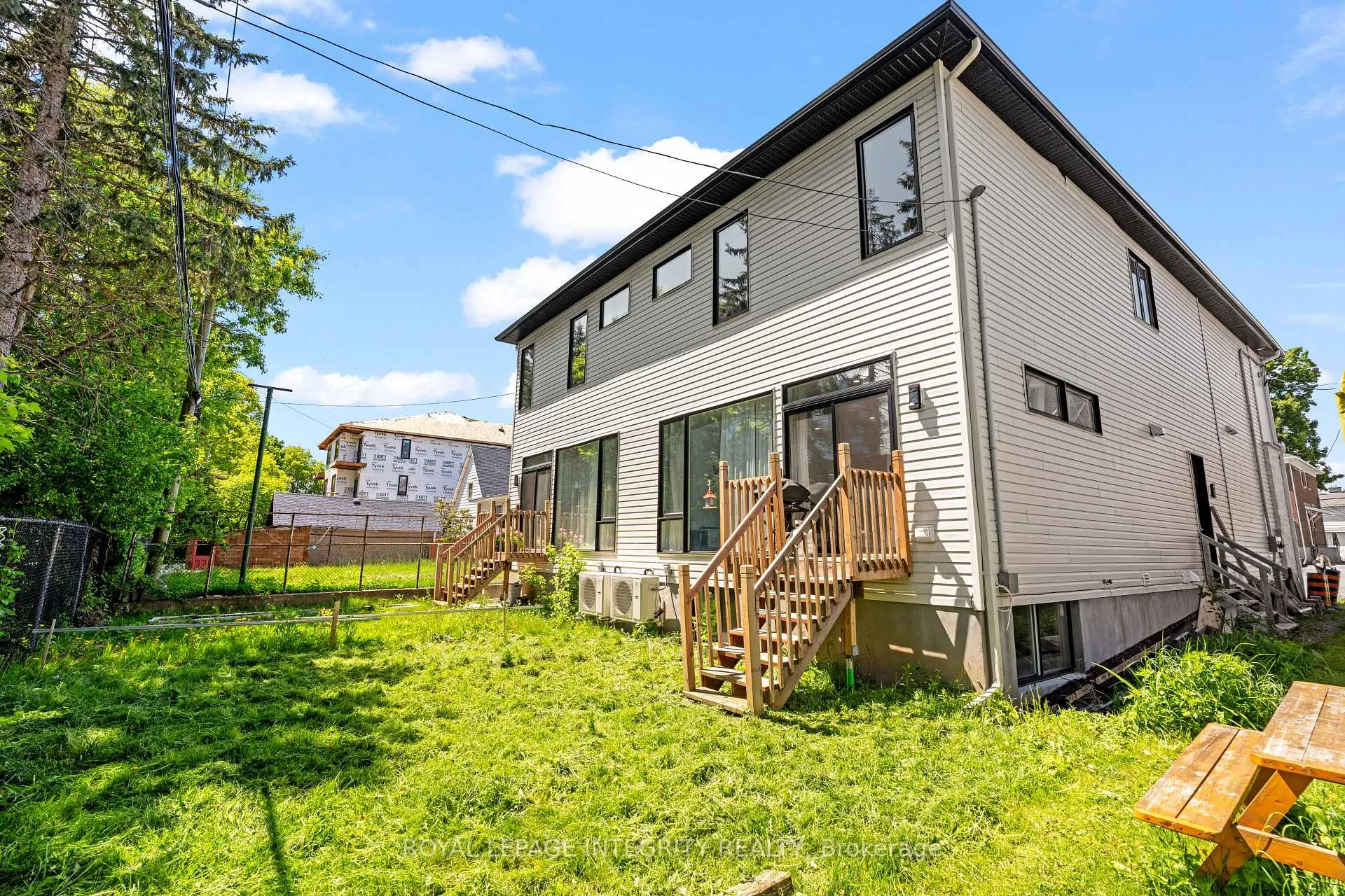 Photo 37 of 266 Currell Avenue, Ottawa, Westboro/Hampton Park — HOMEH
