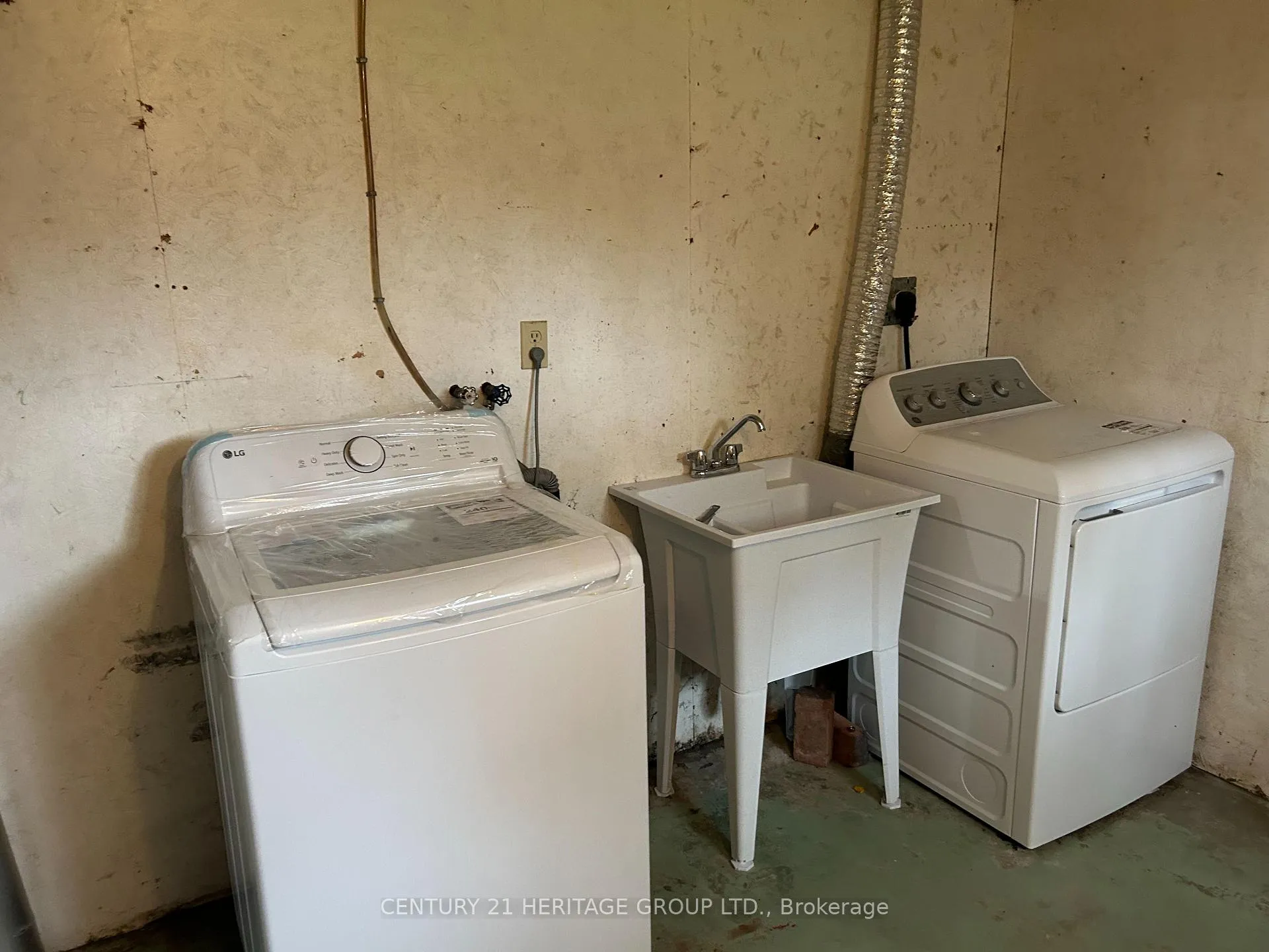 Photo 15 of 83 Walkem Drive, New Tecumseth, Tottenham — HOMEH