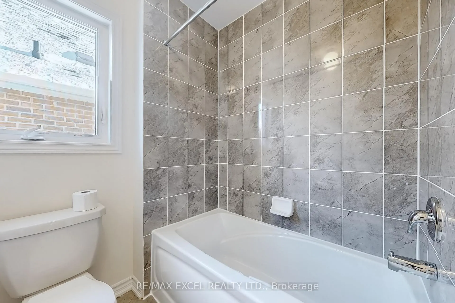Photo 40 of 26 Raines Road, Scugog, Port Perry — HOMEH