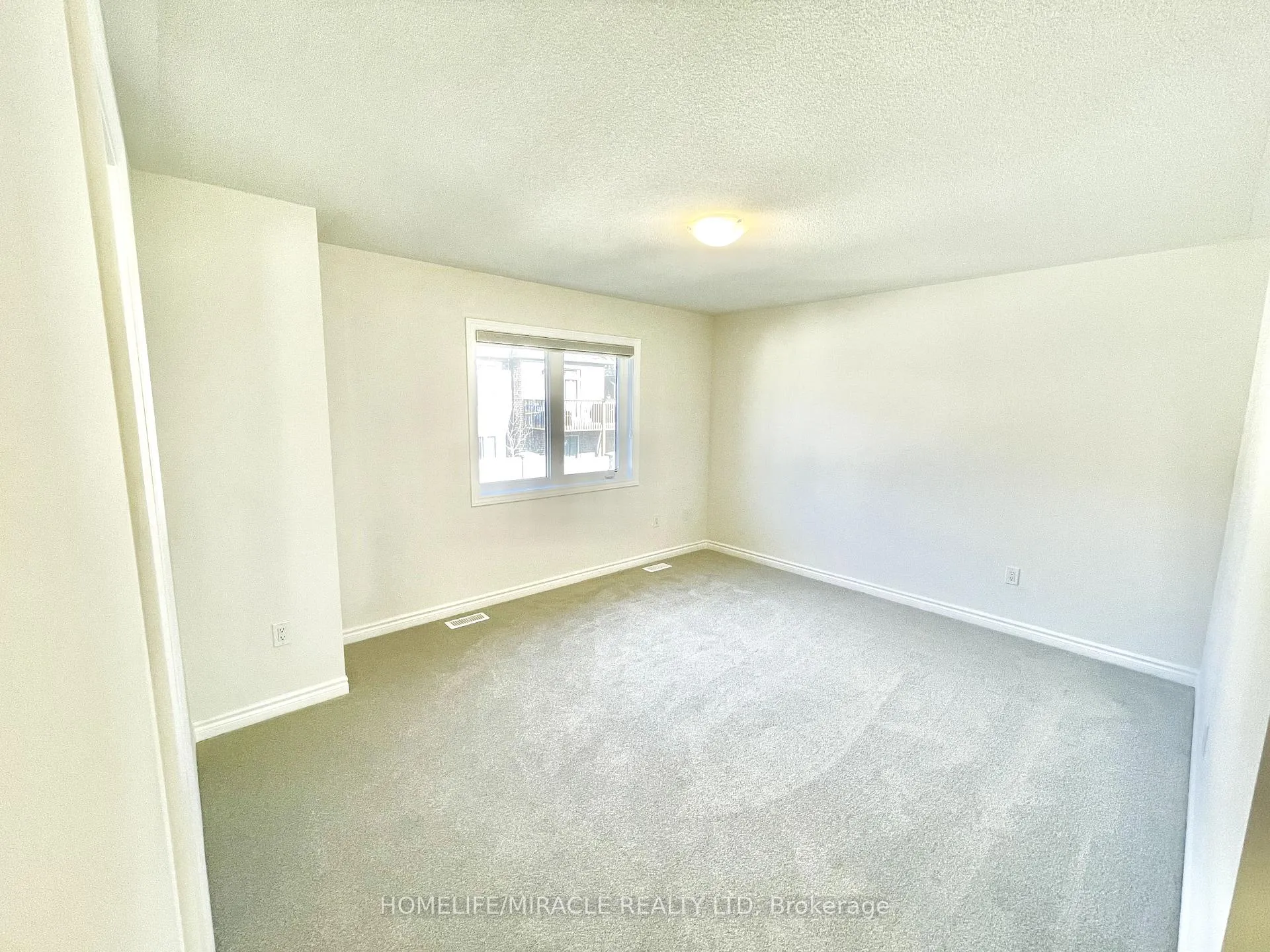 Photo 3 of 45 Lawrence D. Pridham Avenue, New Tecumseth, Alliston — HOMEH