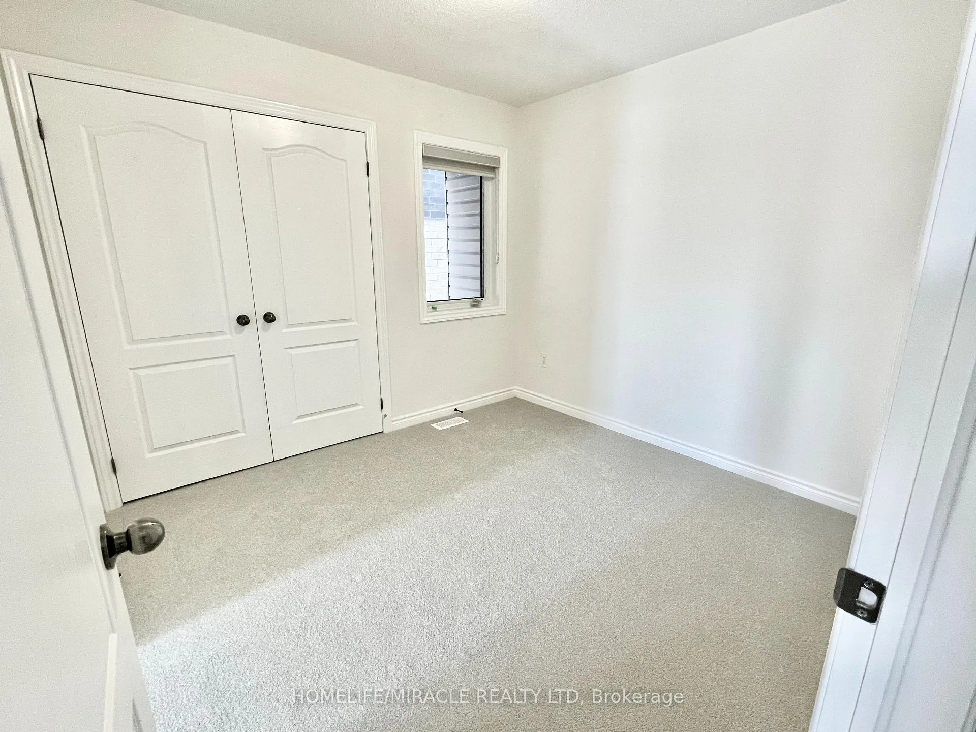 Photo 8 of 45 Lawrence D. Pridham Avenue, New Tecumseth, Alliston — HOMEH