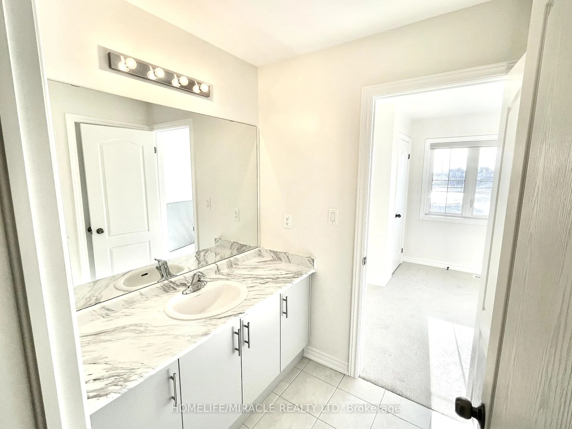 Photo 9 of 45 Lawrence D. Pridham Avenue, New Tecumseth, Alliston — HOMEH