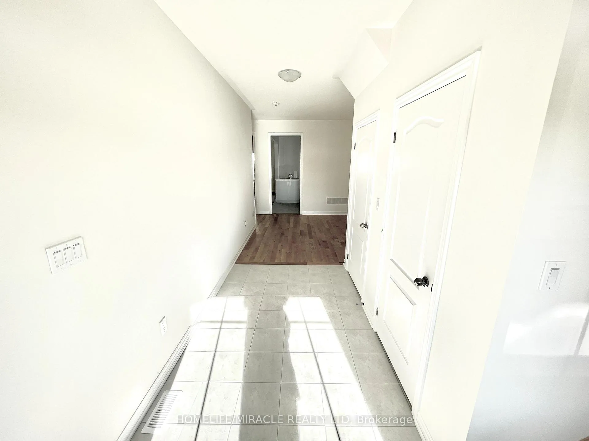 Photo 14 of 45 Lawrence D. Pridham Avenue, New Tecumseth, Alliston — HOMEH