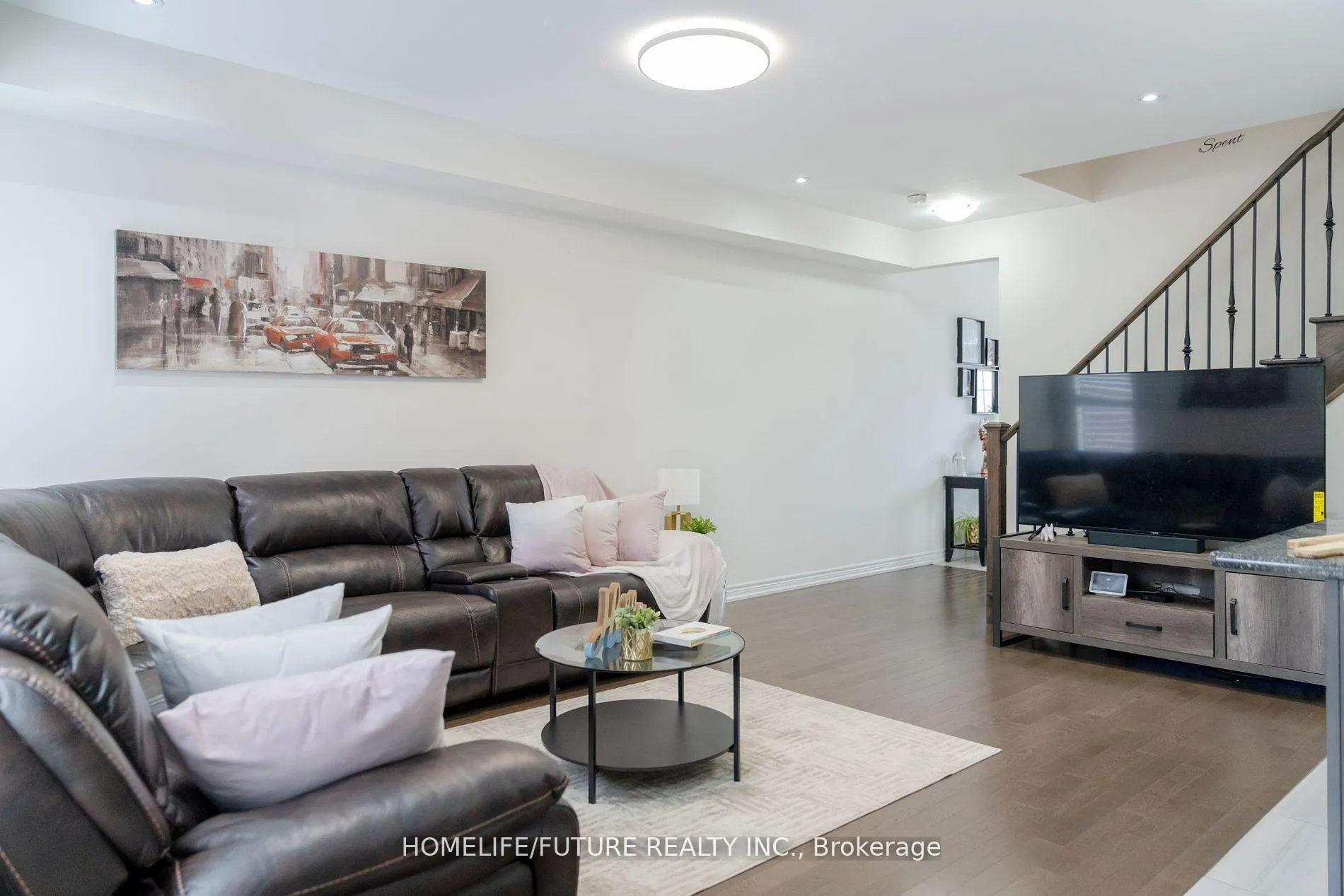 Photo 3 of 188 Coronation Road, Whitby, Rural Whitby — HOMEH