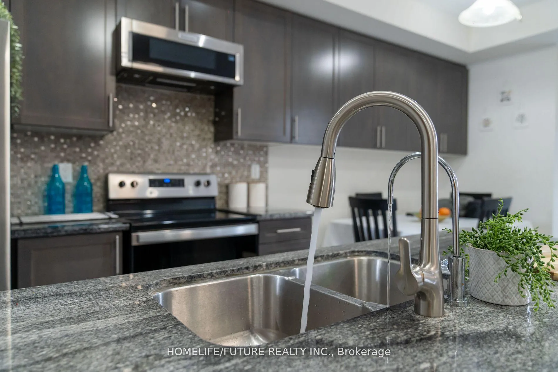 Photo 13 of 188 Coronation Road, Whitby, Rural Whitby — HOMEH