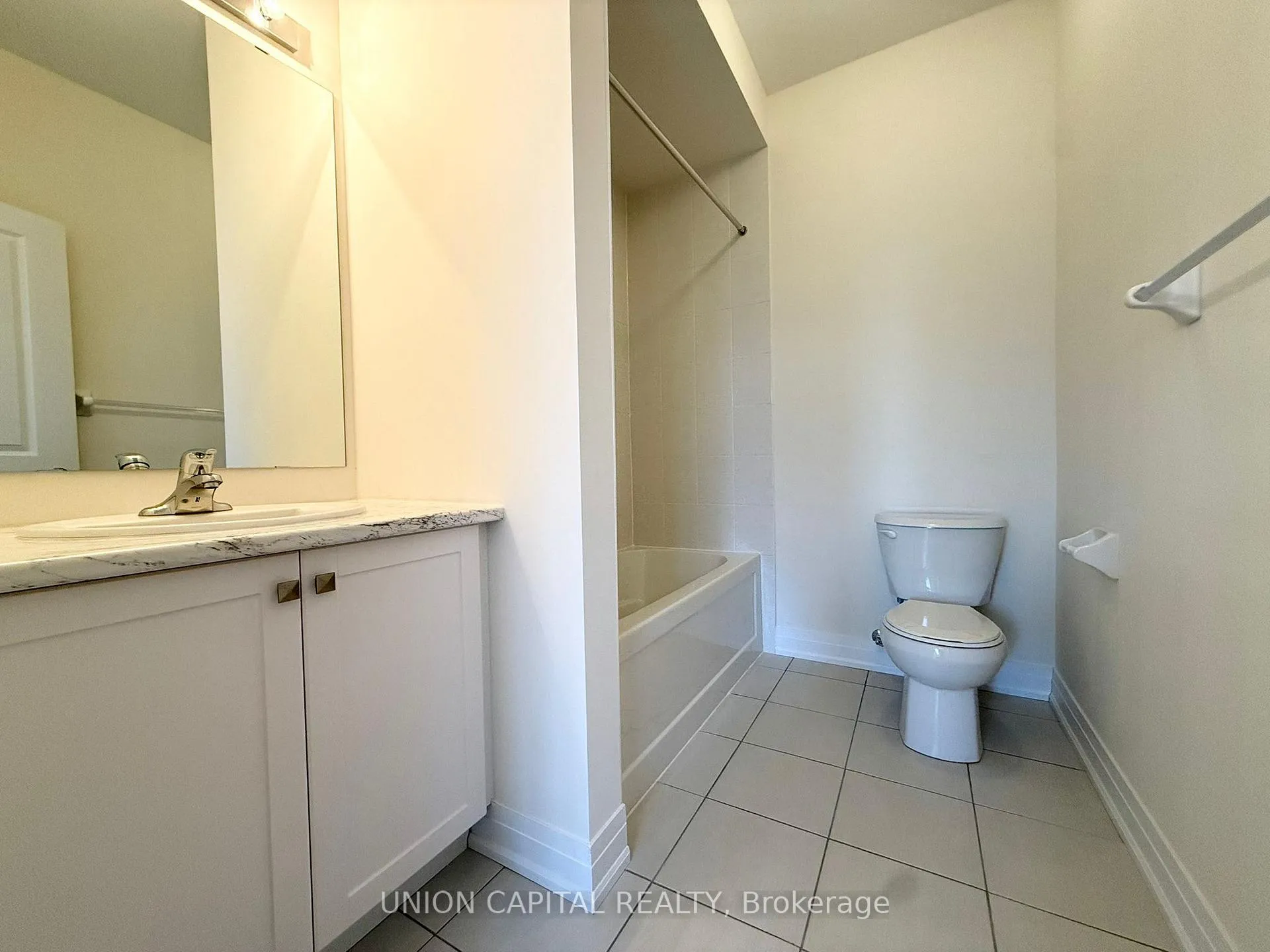 Photo 33 of 40 Mindanao Avenue, Markham, Victoria Manor-Jennings Gate — HOMEH