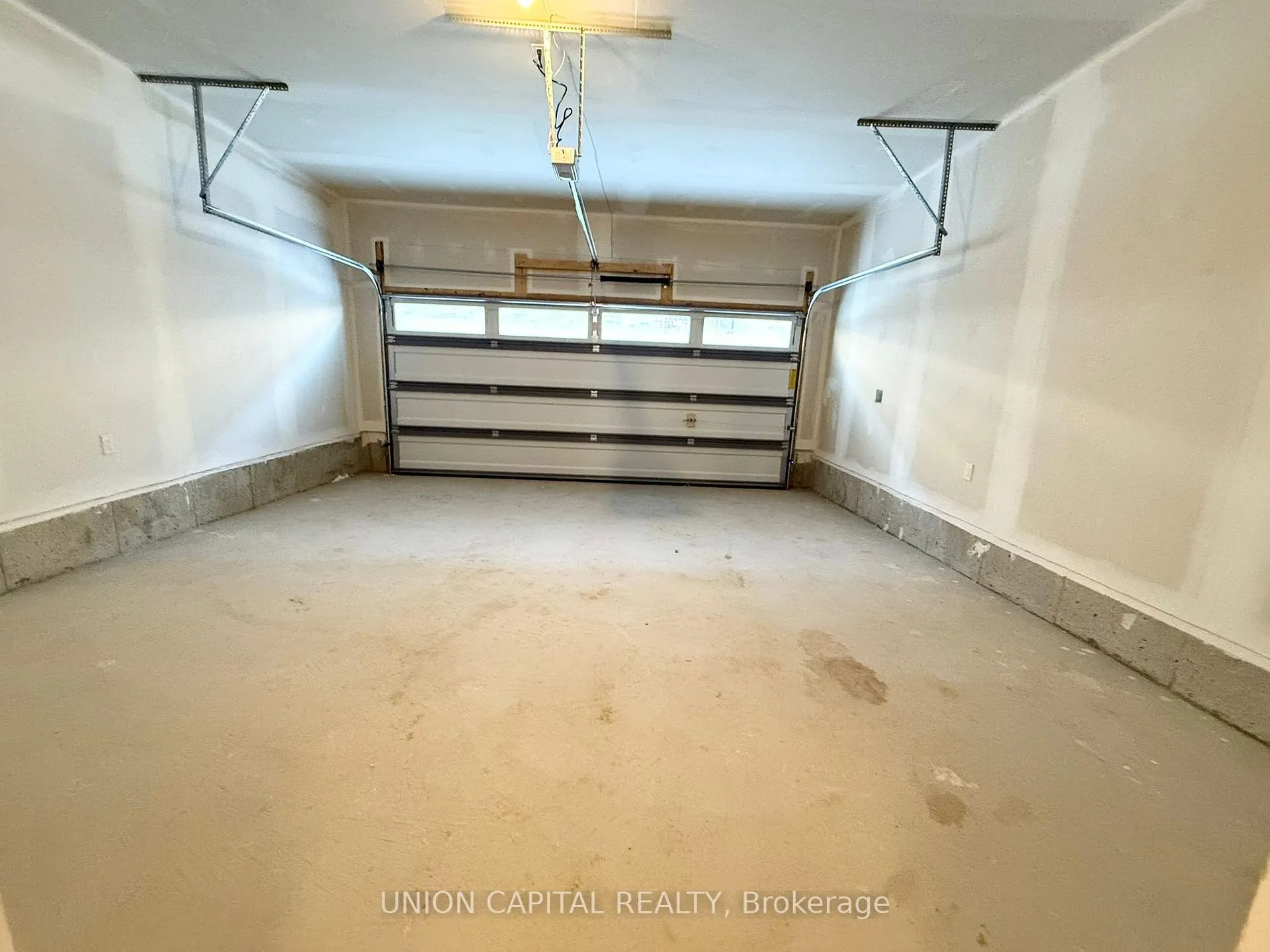 Photo 38 of 40 Mindanao Avenue, Markham, Victoria Manor-Jennings Gate — HOMEH