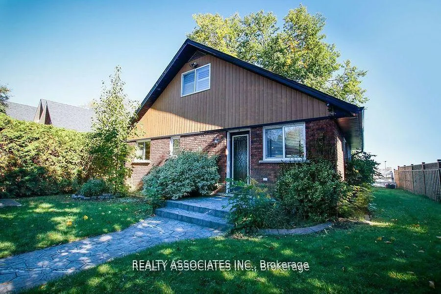 Photo 3 of 1737 Cedar Grove, Innisfil, Alcona — HOMEH