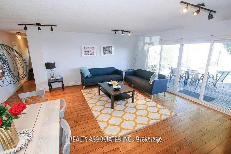 Photo 4 of 1737 Cedar Grove, Innisfil, Alcona — HOMEH