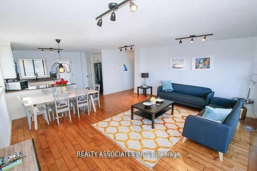 Photo 5 of 1737 Cedar Grove, Innisfil, Alcona — HOMEH