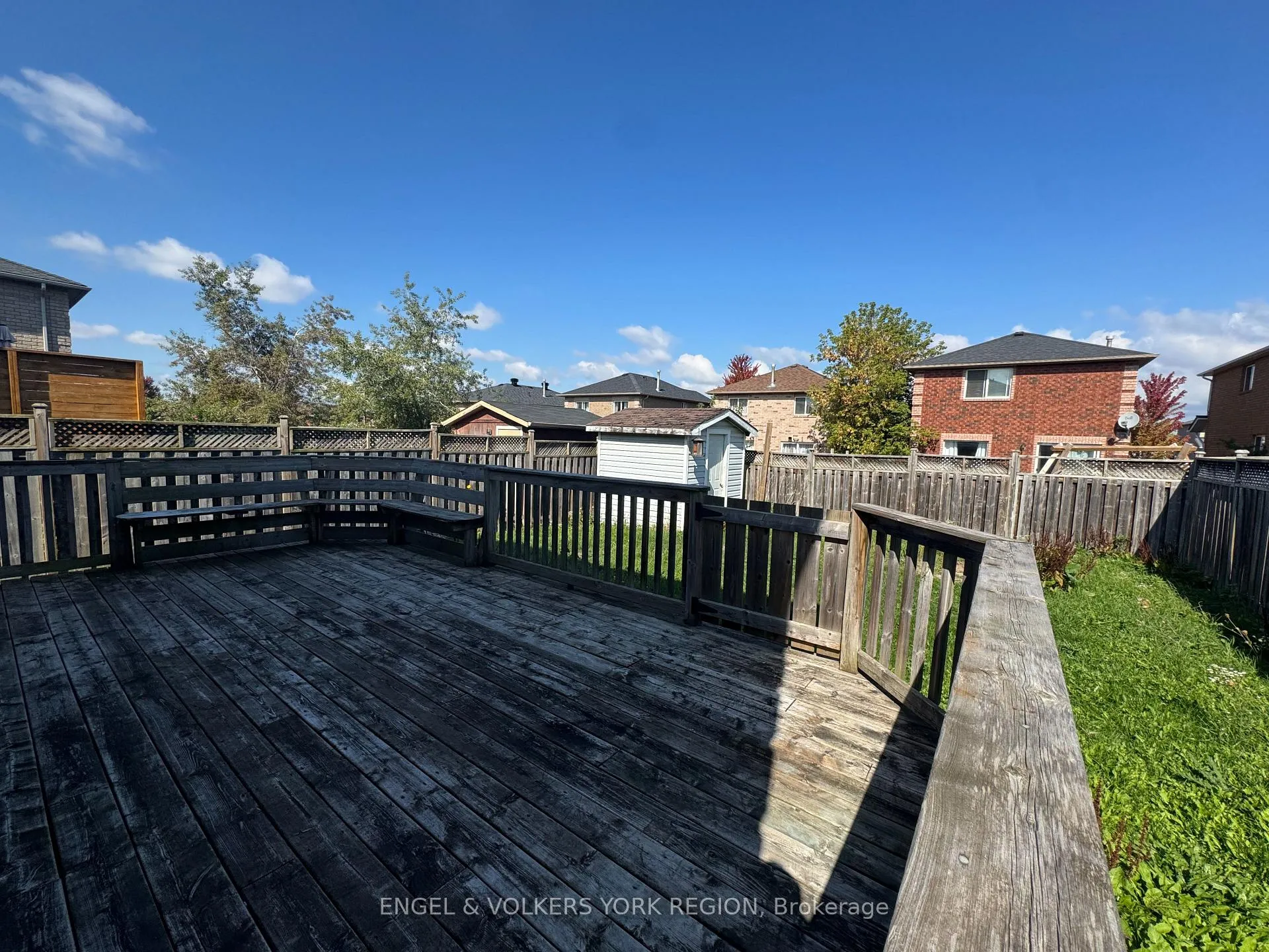 Photo 19 of 120 Nathan Crescent, Barrie, Painswick South — HOMEH