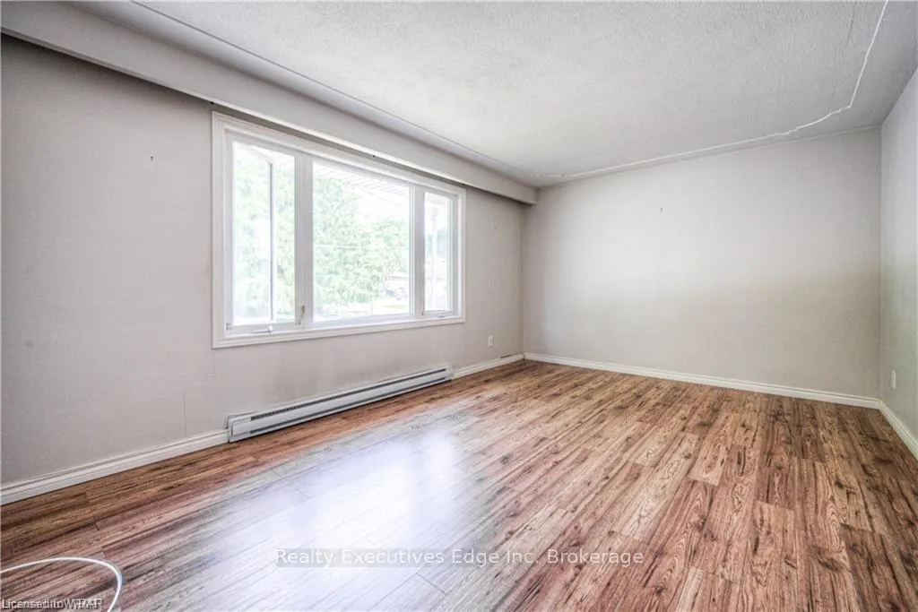 Photo 8 of 62 Scenic Drive, Kitchener, Centreville Chicopee — HOMEH