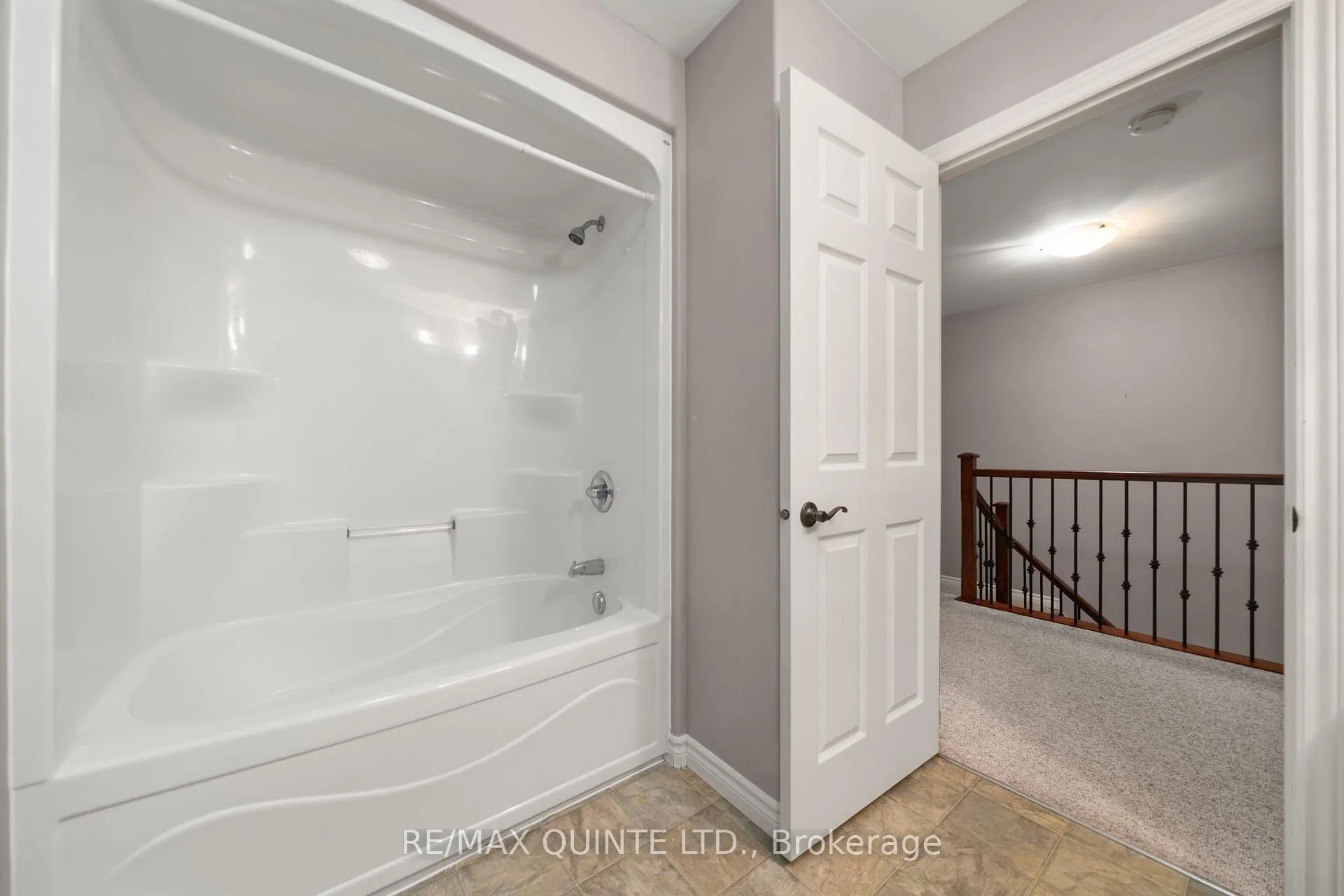 Photo 20 of 31 Sarah Court, Belleville, Belleville Ward — HOMEH