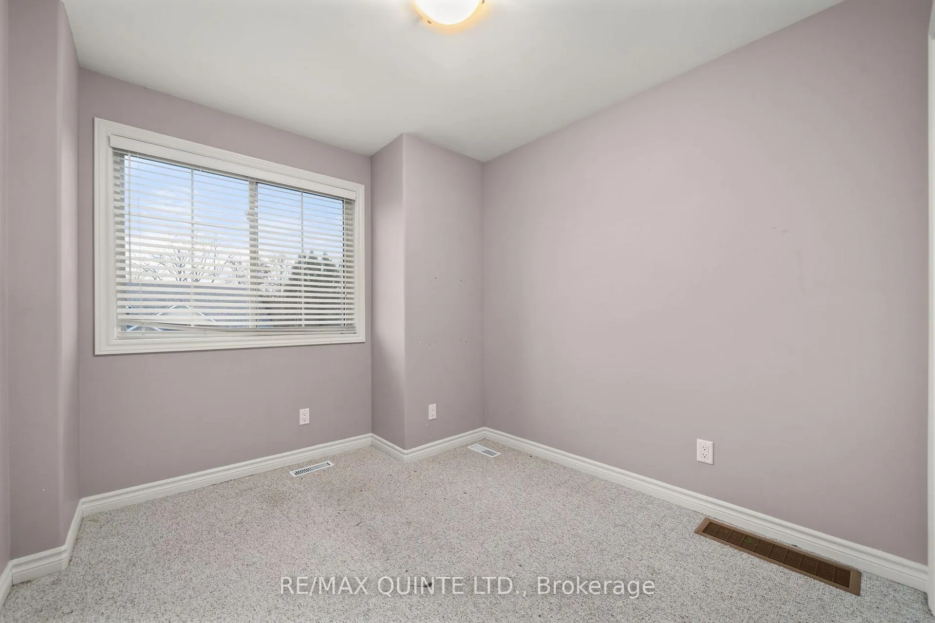 Photo 22 of 31 Sarah Court, Belleville, Belleville Ward — HOMEH