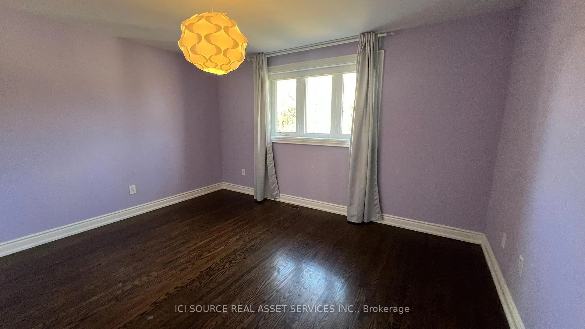 Photo 8 of 70 Poinsetta Drive, Markham, Bayview Glen — HOMEH