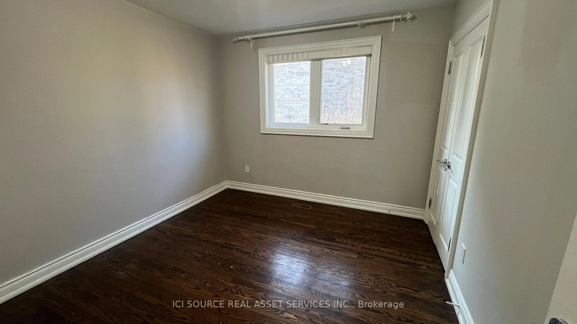 Photo 9 of 70 Poinsetta Drive, Markham, Bayview Glen — HOMEH