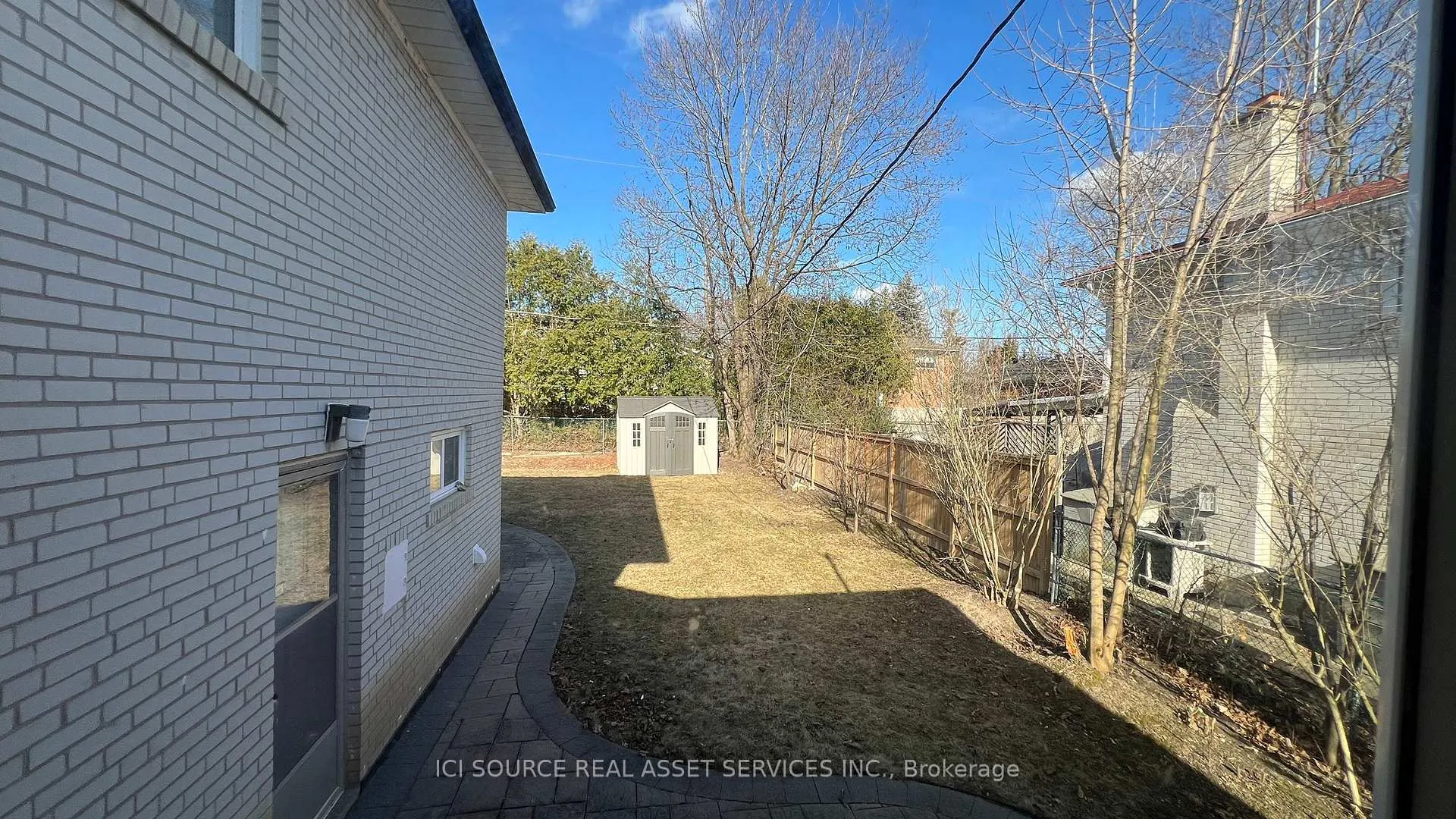 Photo 12 of 70 Poinsetta Drive, Markham, Bayview Glen — HOMEH