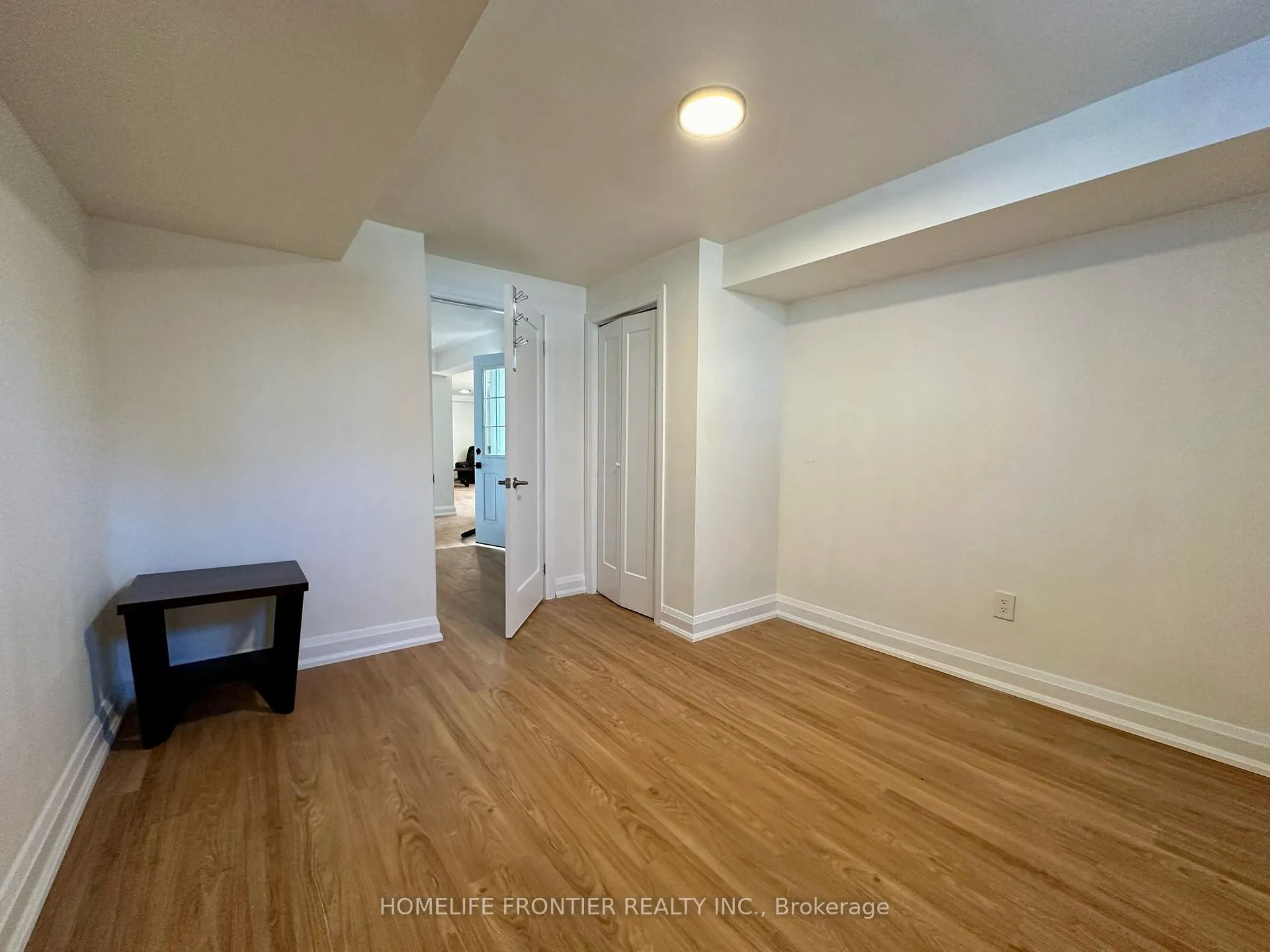 Photo 3 of 59 Tecumseh Drive, Aurora, Aurora Heights — HOMEH