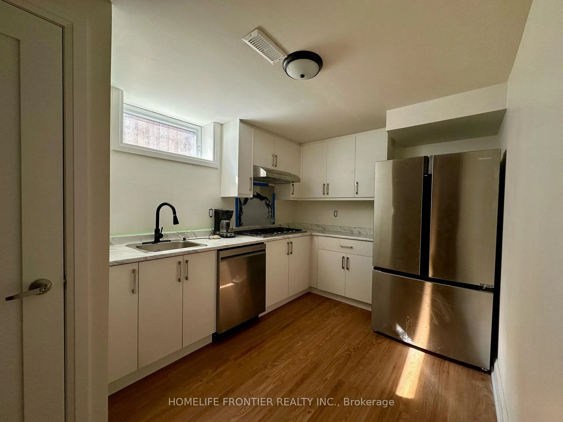 Photo 4 of 59 Tecumseh Drive, Aurora, Aurora Heights — HOMEH