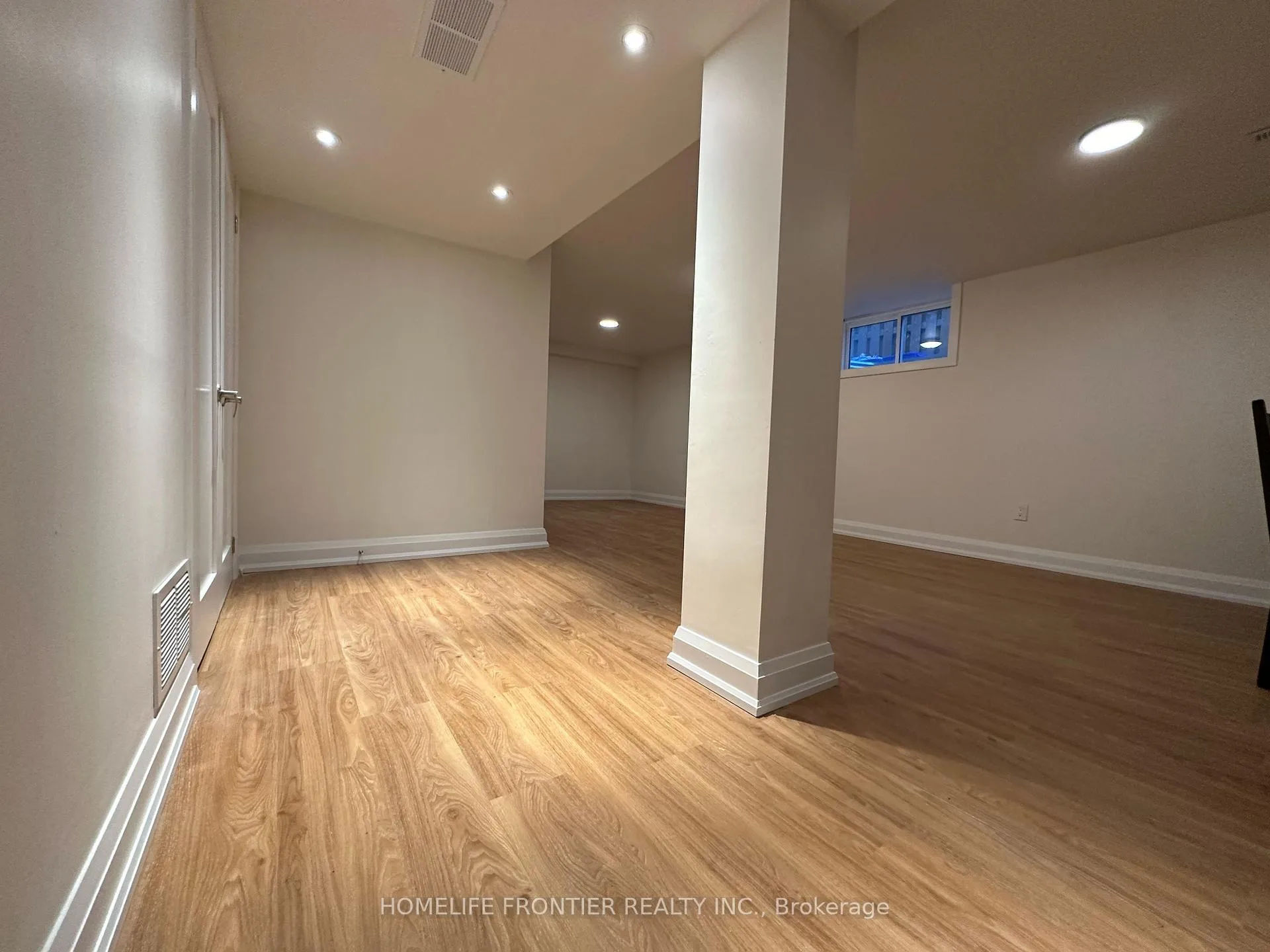 Photo 7 of 59 Tecumseh Drive, Aurora, Aurora Heights — HOMEH