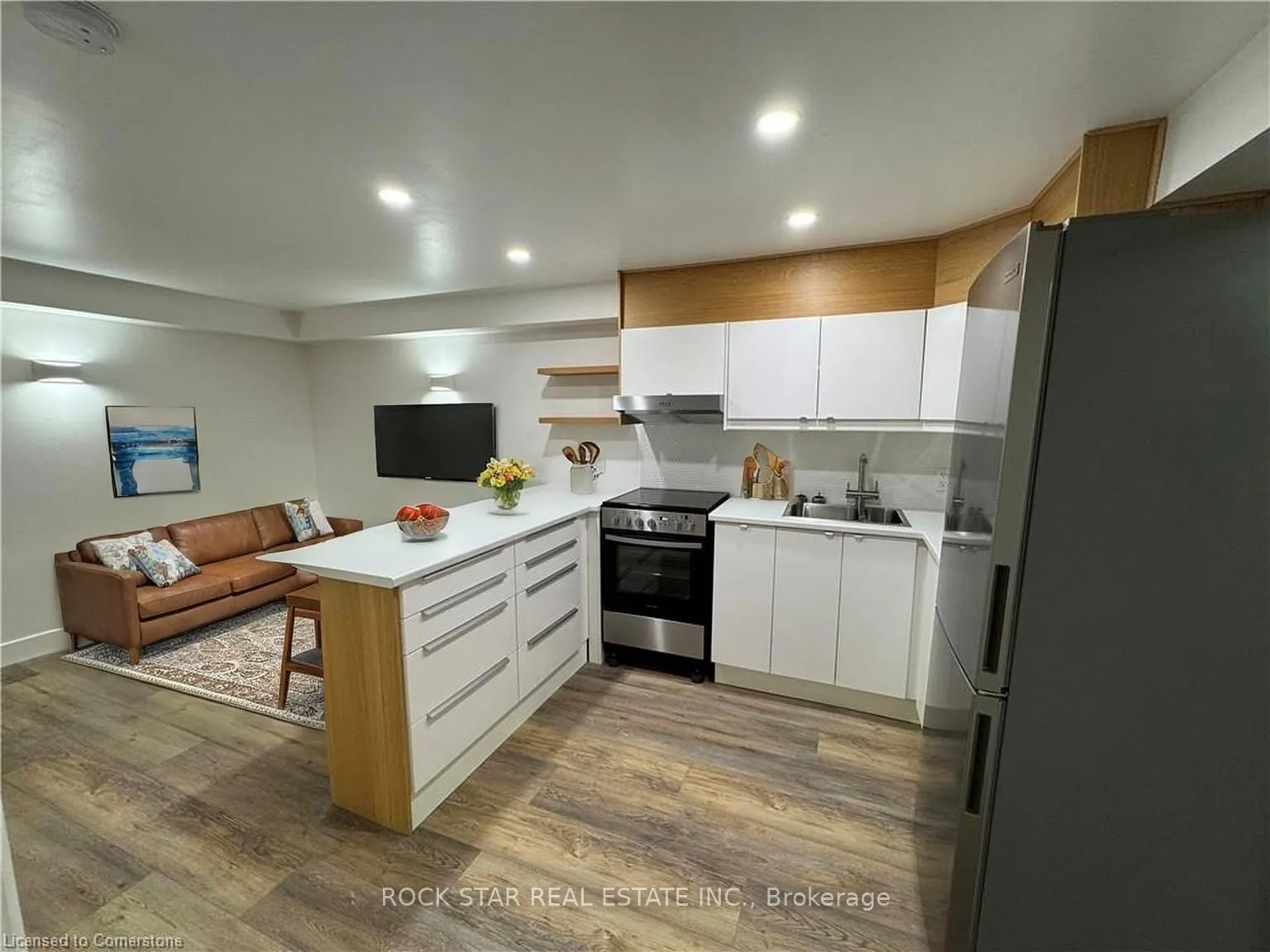 Photo 2 of Unit A Lower, 572 Glen Forrest Boulevard, Waterloo — HOMEH