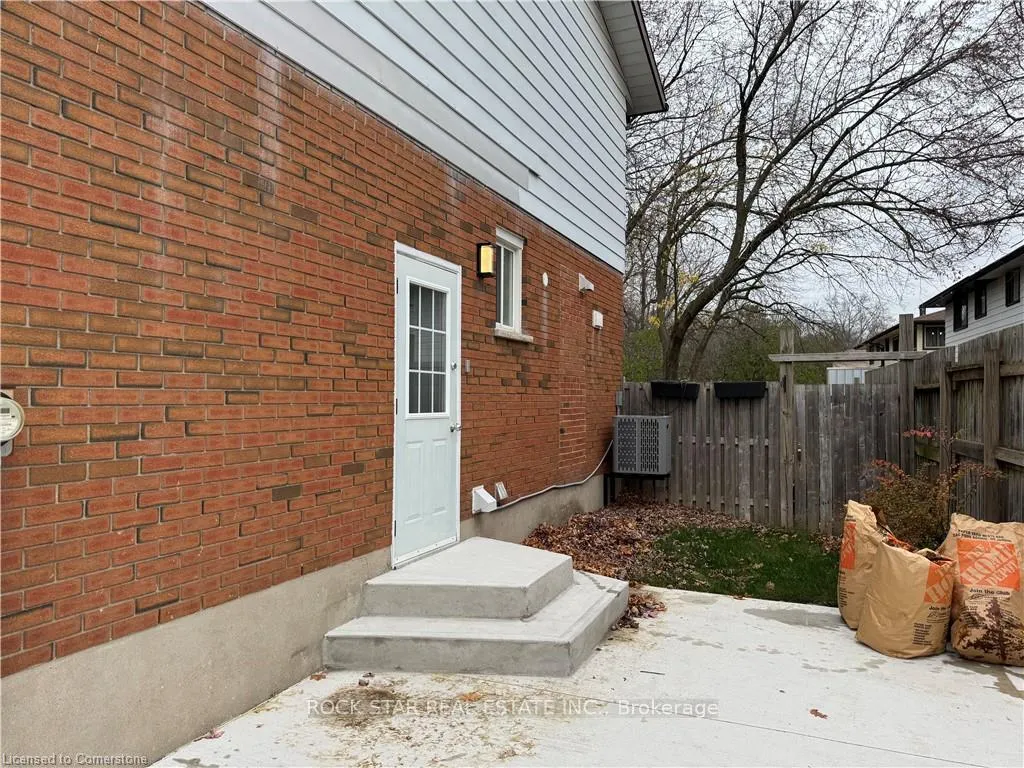 Photo 10 of Unit A Lower, 572 Glen Forrest Boulevard, Waterloo — HOMEH
