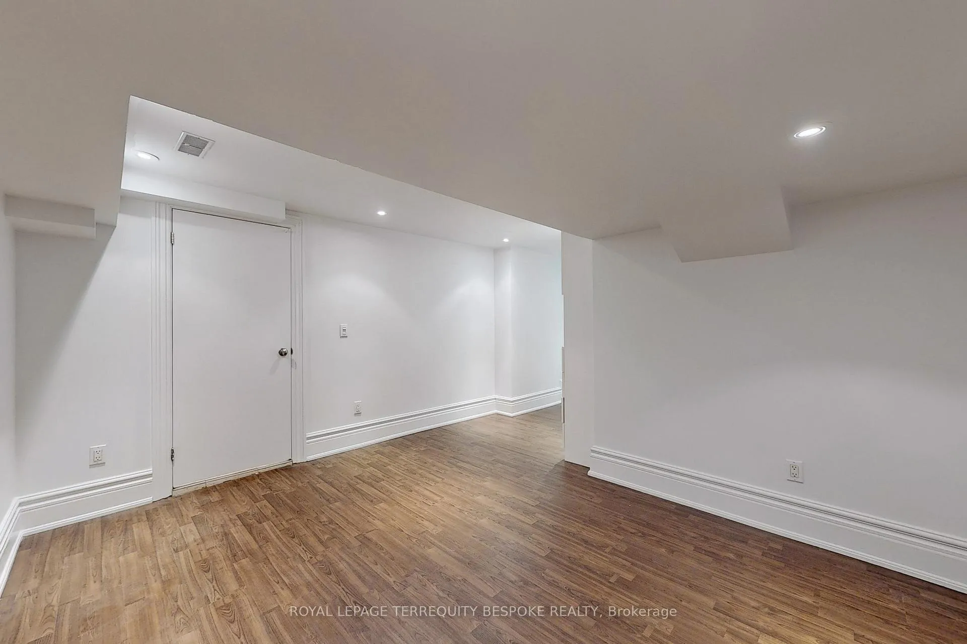 Photo 13 of Unit bsmt, 196 Crawford Street, Toronto, Trinity-Bellwoods — HOMEH