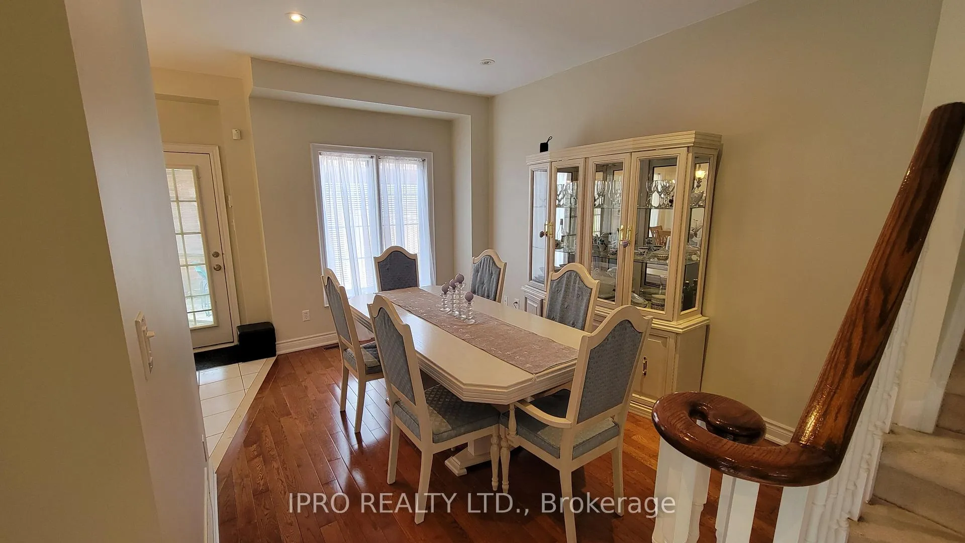 Photo 9 of 70 Ochalski Road, Aurora, Bayview Wellington — HOMEH