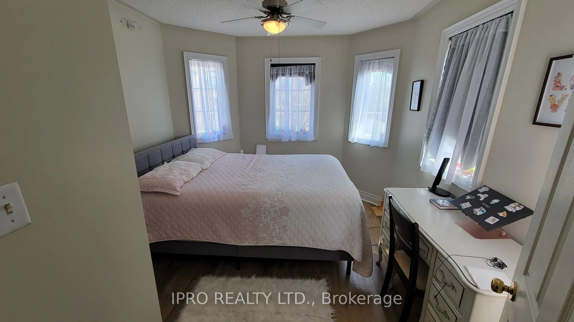 Photo 17 of 70 Ochalski Road, Aurora, Bayview Wellington — HOMEH