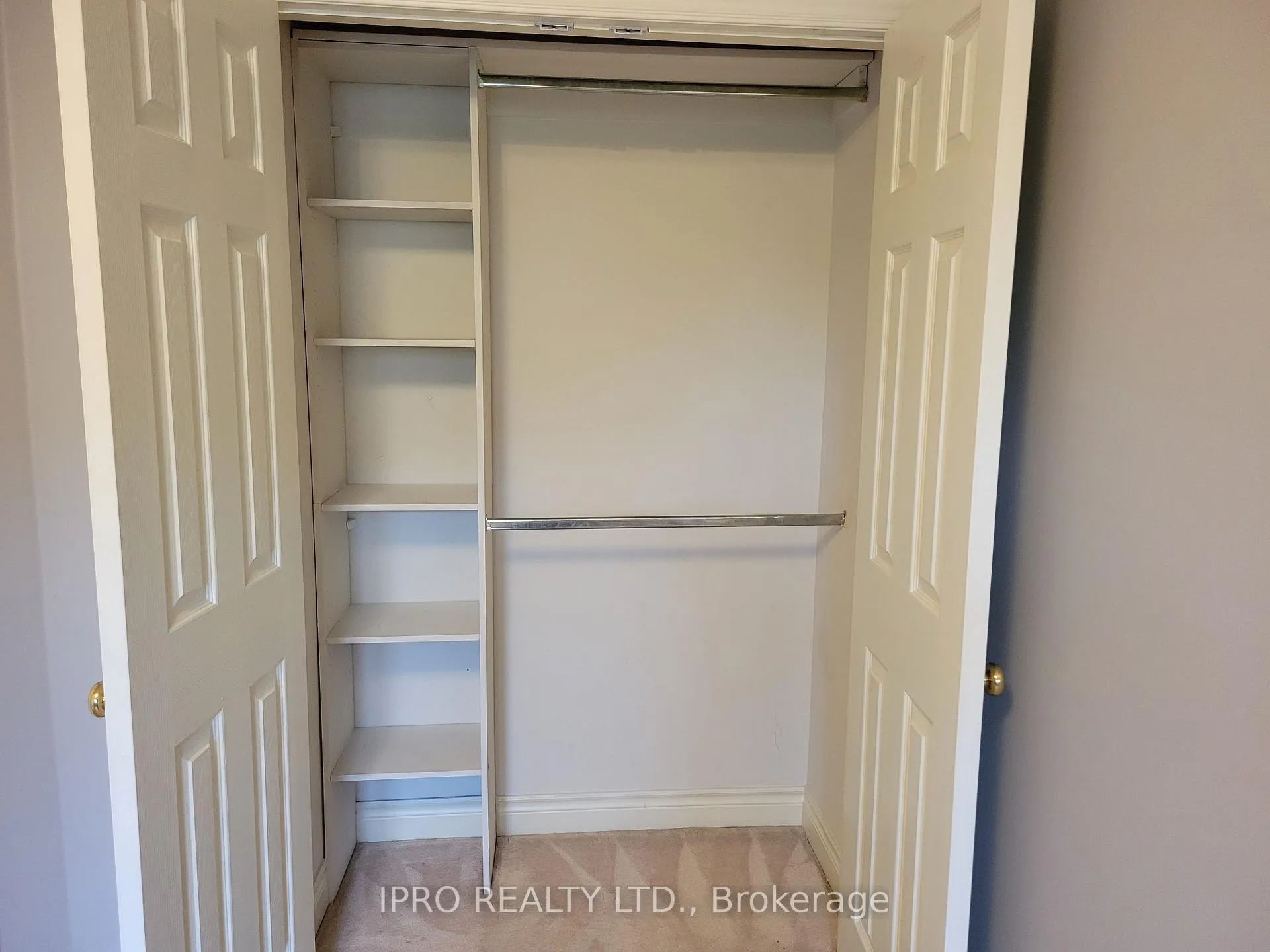 Photo 18 of 70 Ochalski Road, Aurora, Bayview Wellington — HOMEH