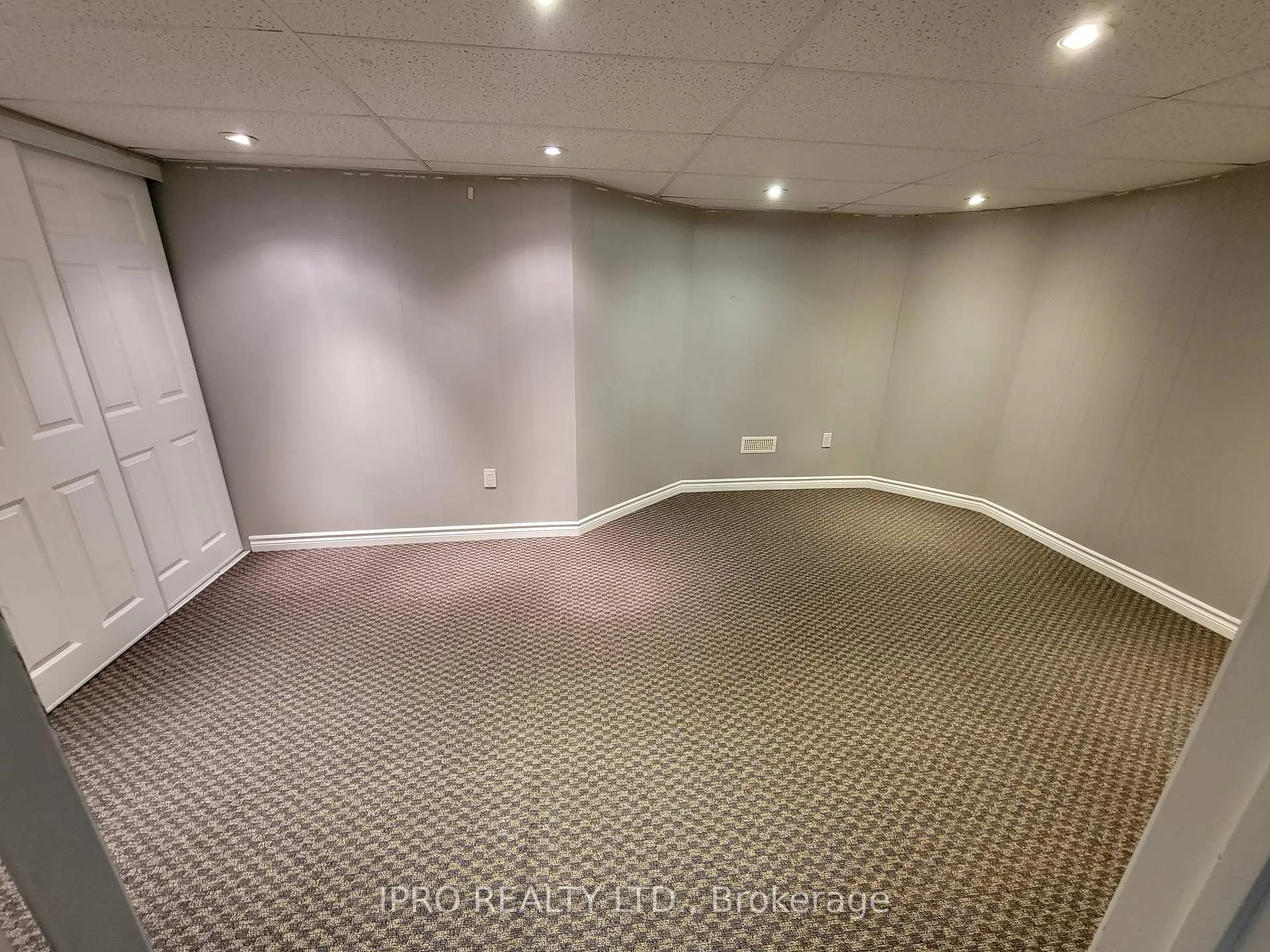 Photo 24 of 70 Ochalski Road, Aurora, Bayview Wellington — HOMEH