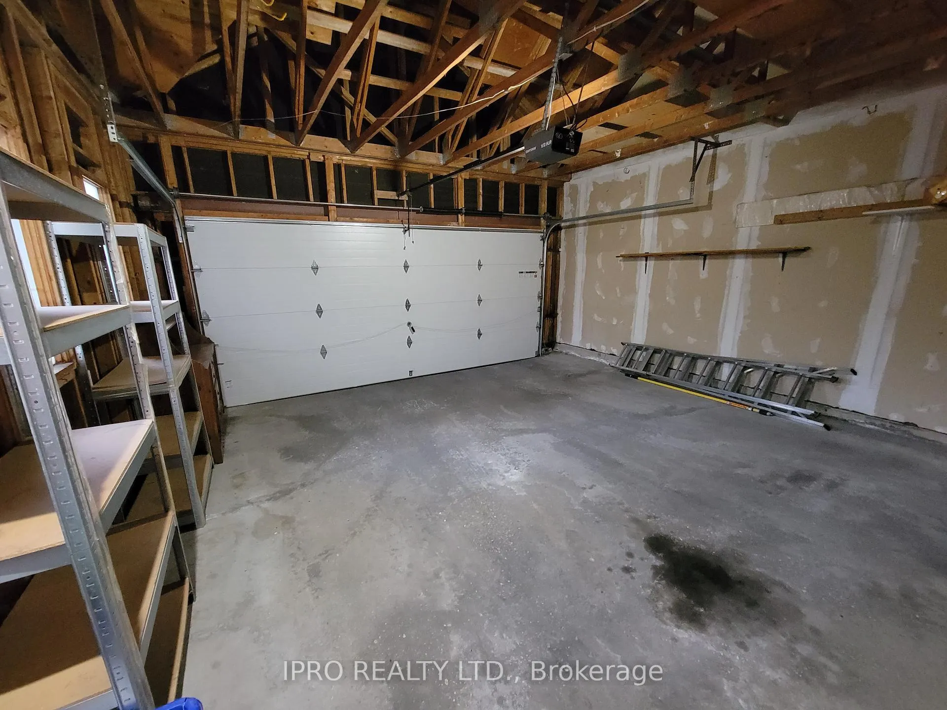 Photo 33 of 70 Ochalski Road, Aurora, Bayview Wellington — HOMEH