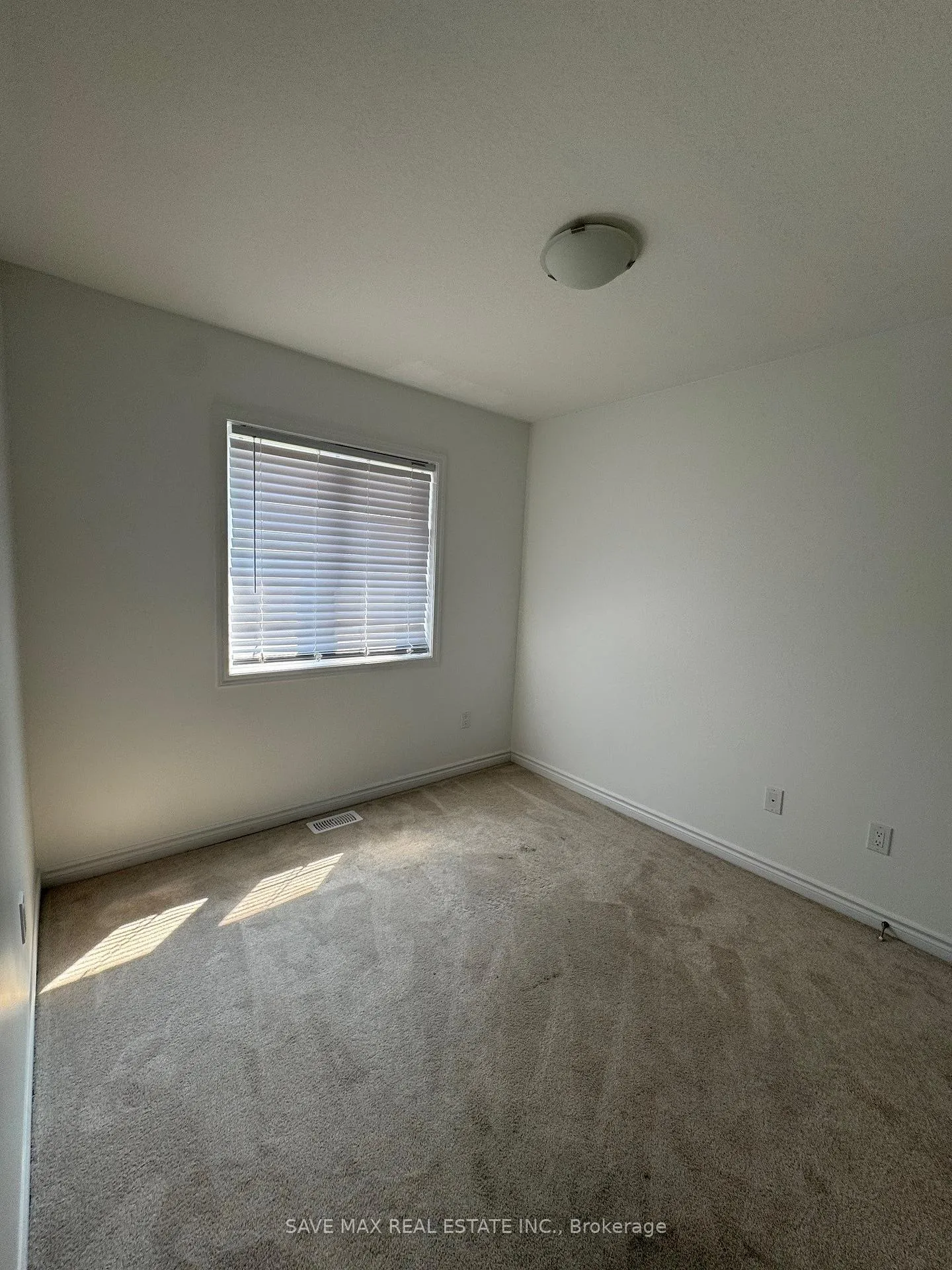 Photo 8 of 115 Forestwalk Street, Kitchener — HOMEH
