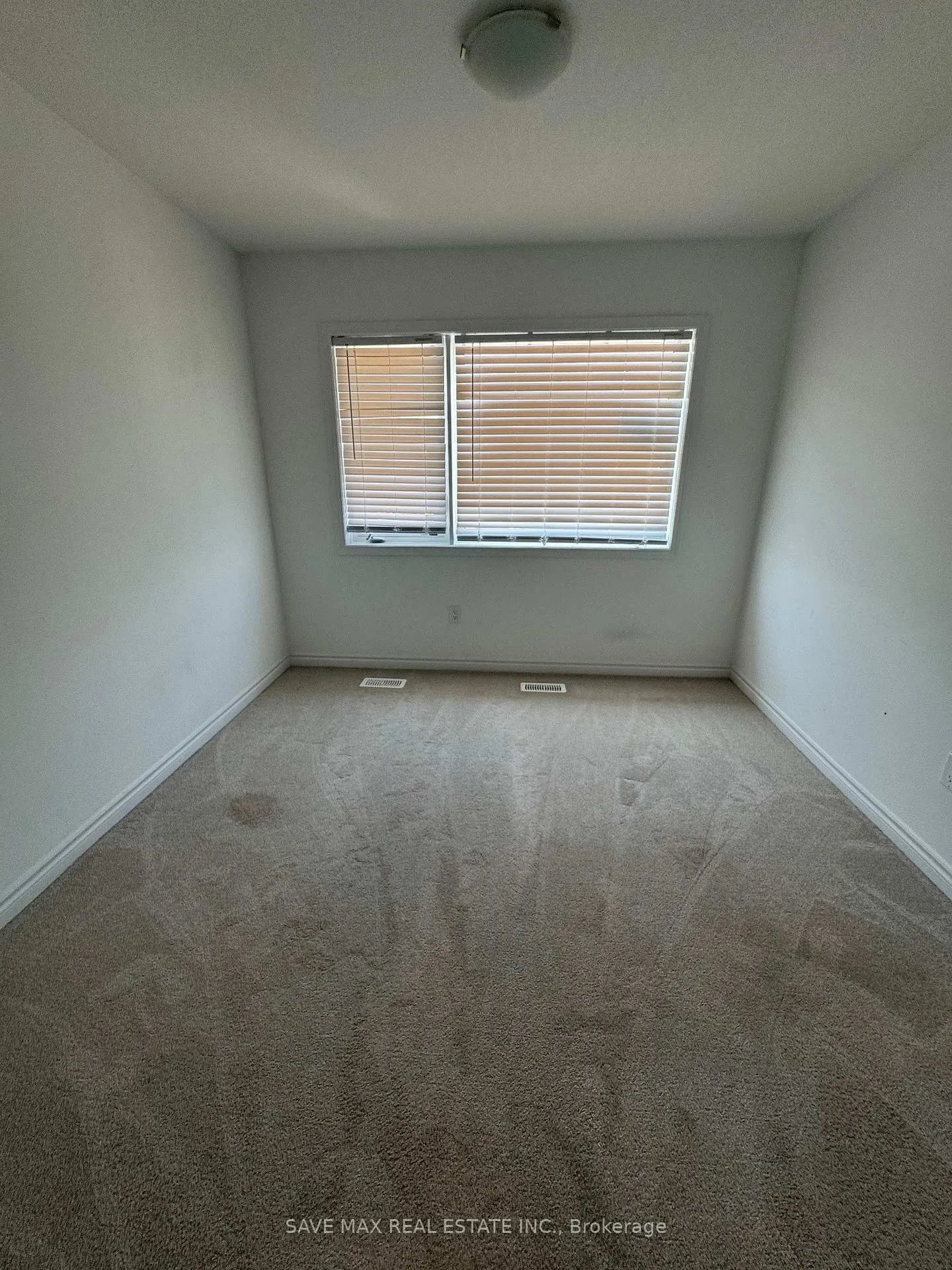 Photo 10 of 115 Forestwalk Street, Kitchener — HOMEH