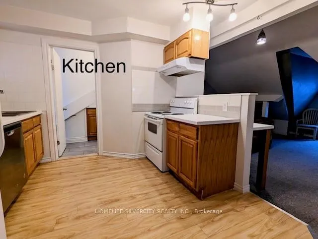 Photo 2 of Unit 3, 214 Mary Street, Hamilton, Hamilton Beach — HOMEH