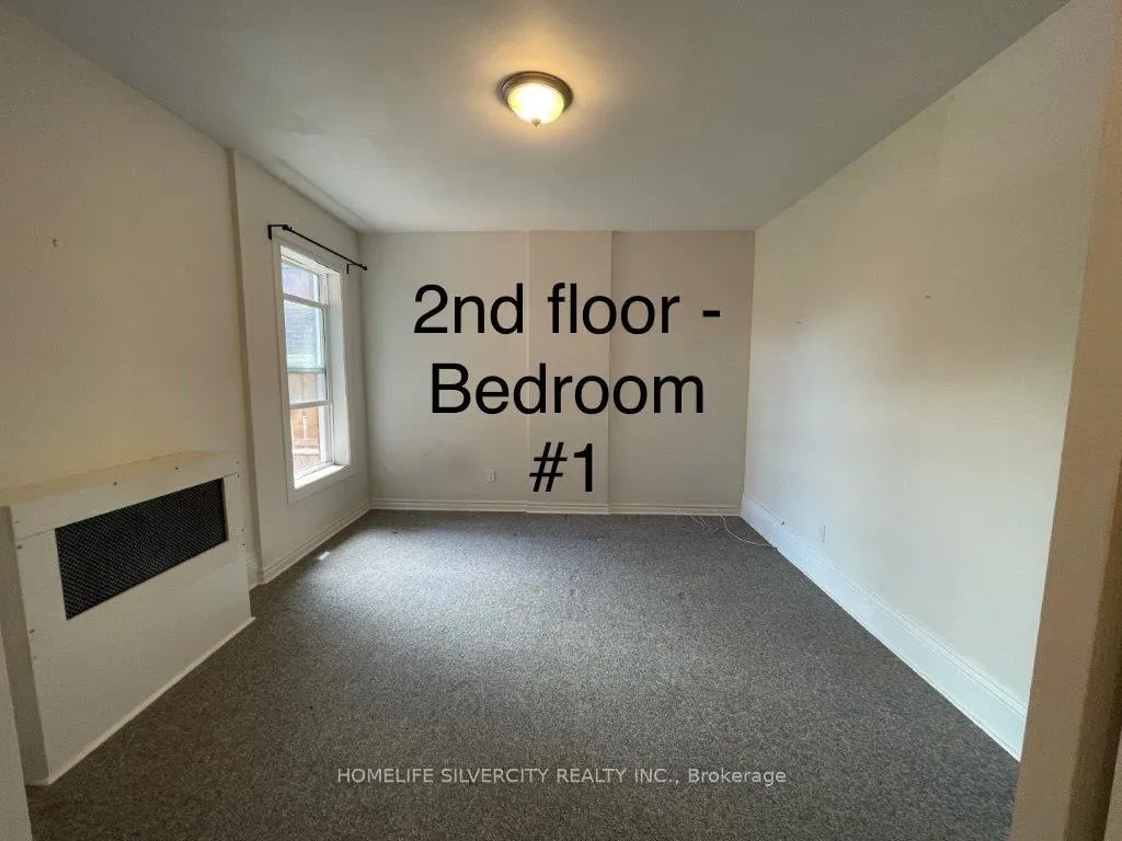 Photo 4 of Unit 3, 214 Mary Street, Hamilton, Hamilton Beach — HOMEH