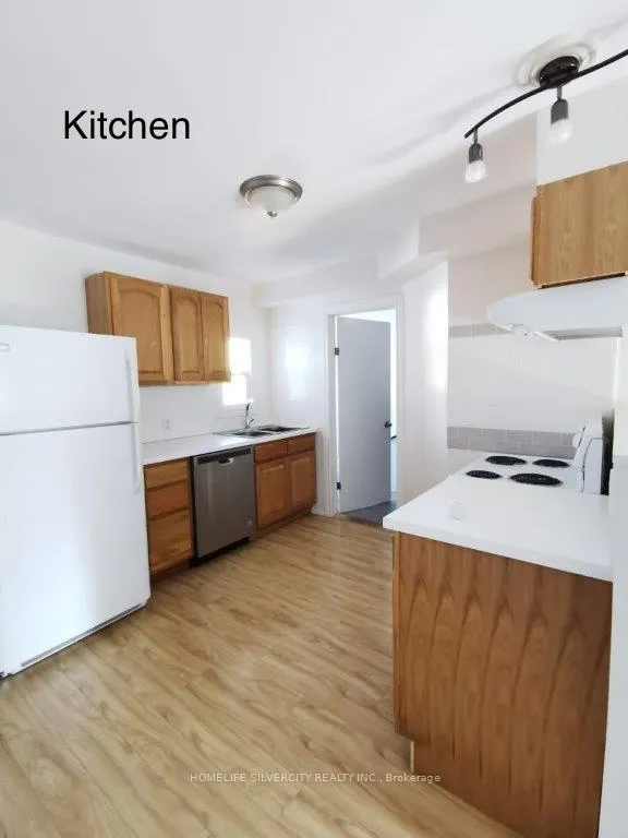 Photo 19 of Unit 3, 214 Mary Street, Hamilton, Hamilton Beach — HOMEH