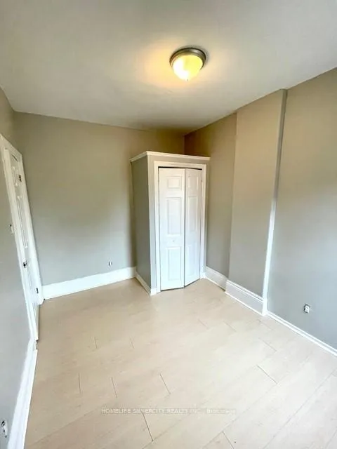 Photo 3 of Unit 2, 214 Mary Street, Hamilton, Hamilton Beach — HOMEH