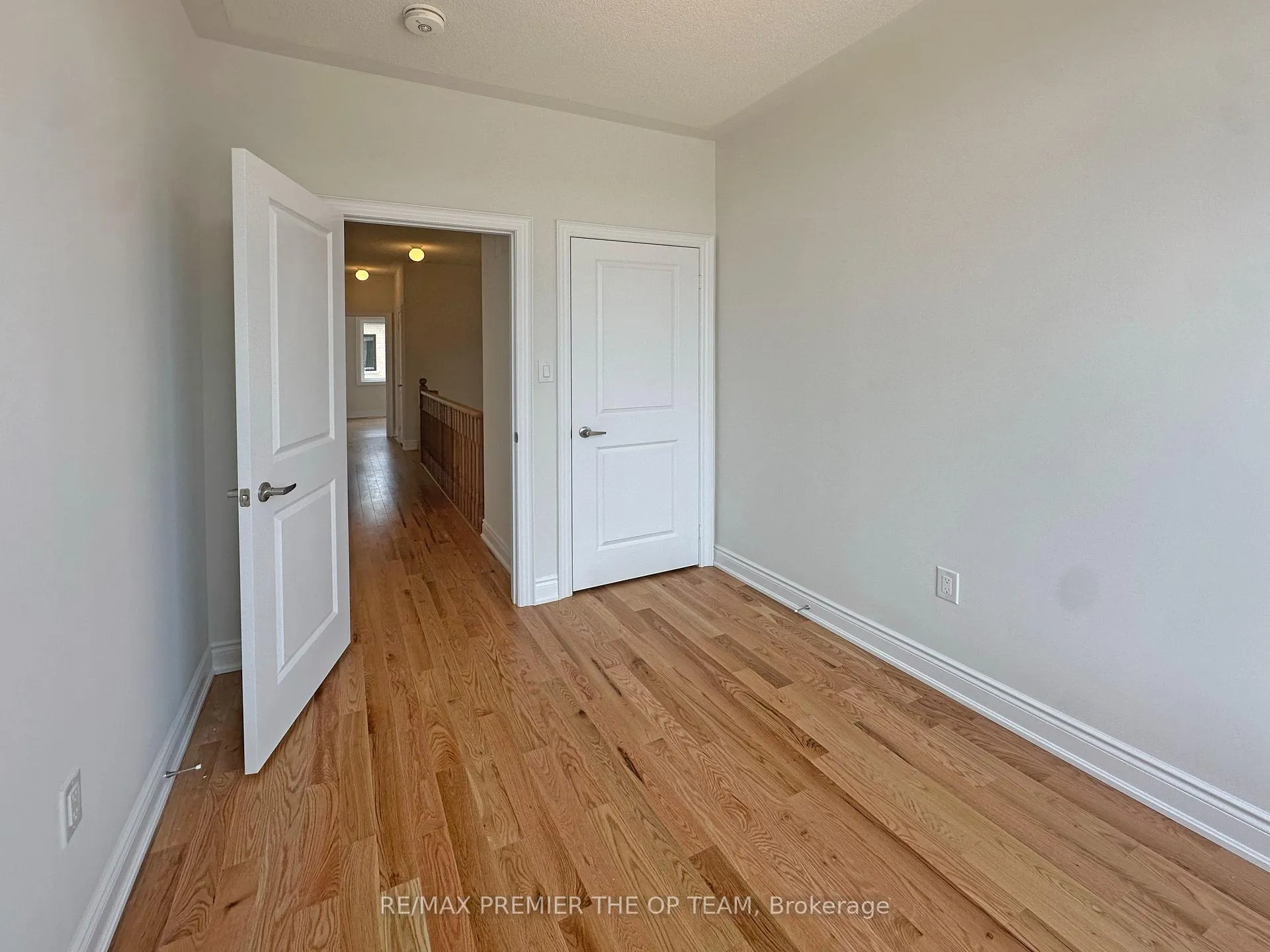 Photo 25 of 120 Tennant Circle, Vaughan, Vellore Village — HOMEH